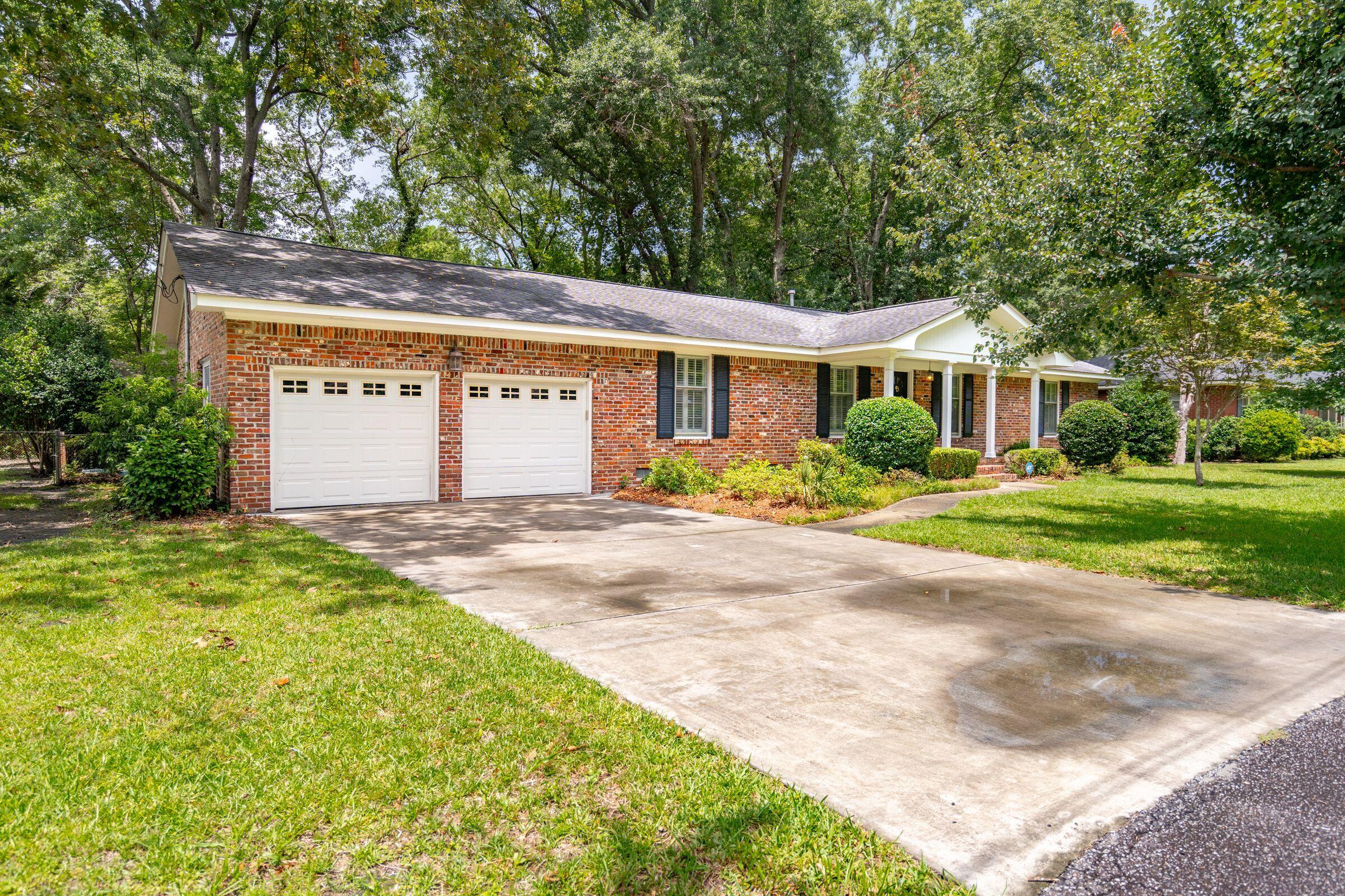 1310 New Castle Street