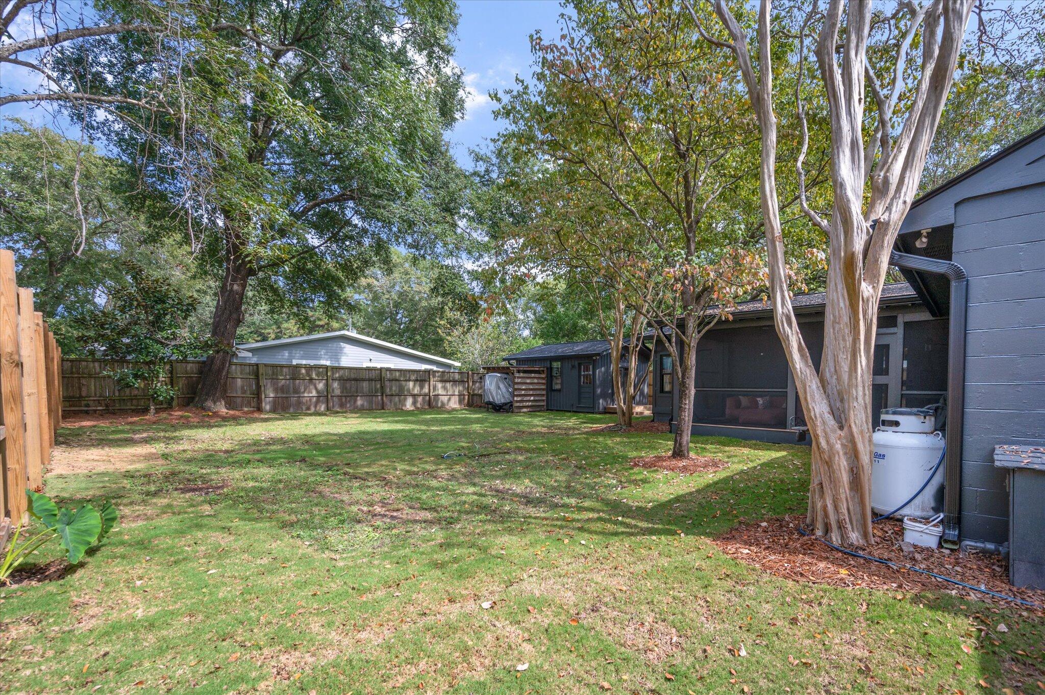 1442 Hindman Avenue