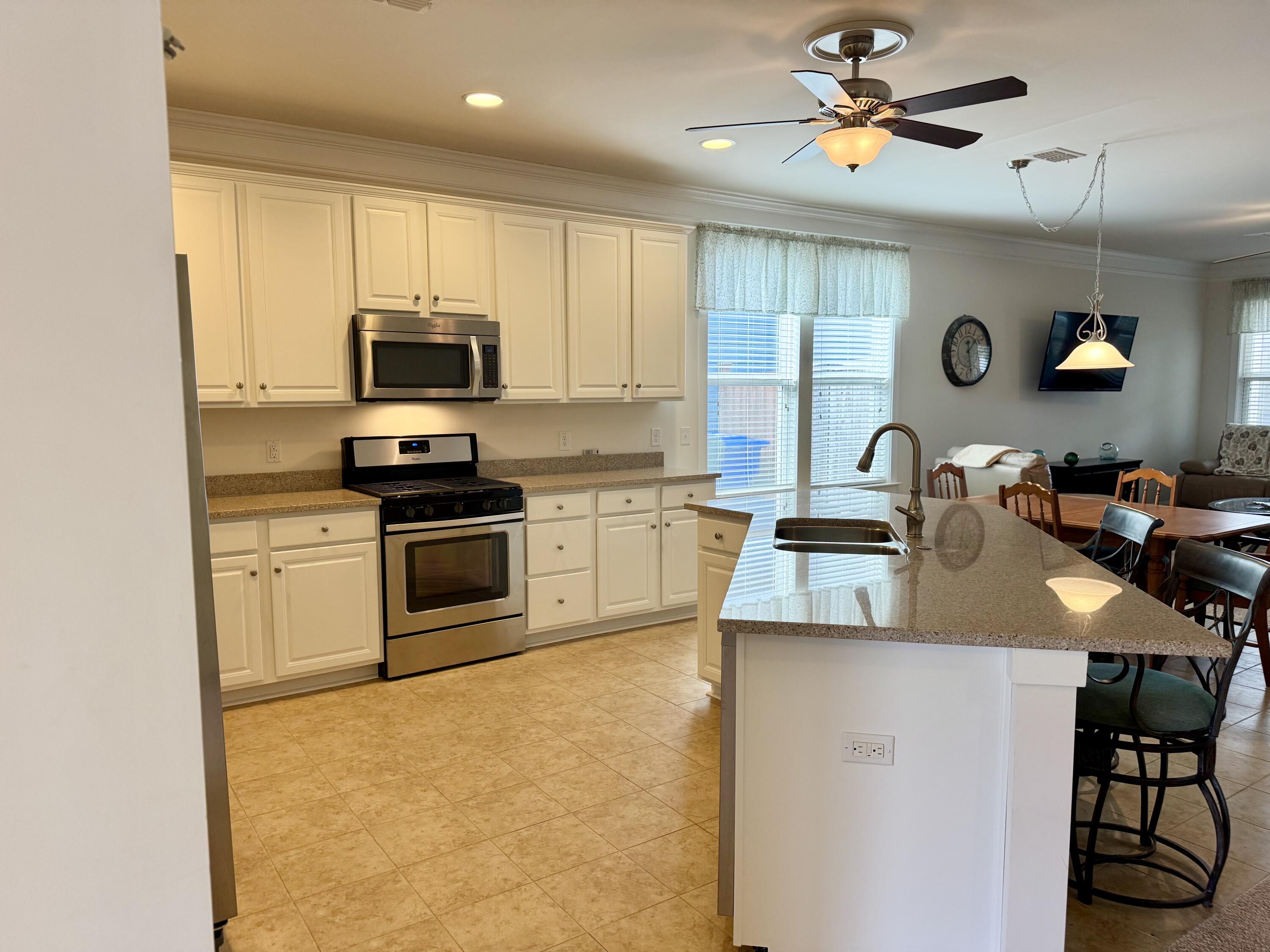 3286 Hartwell Street