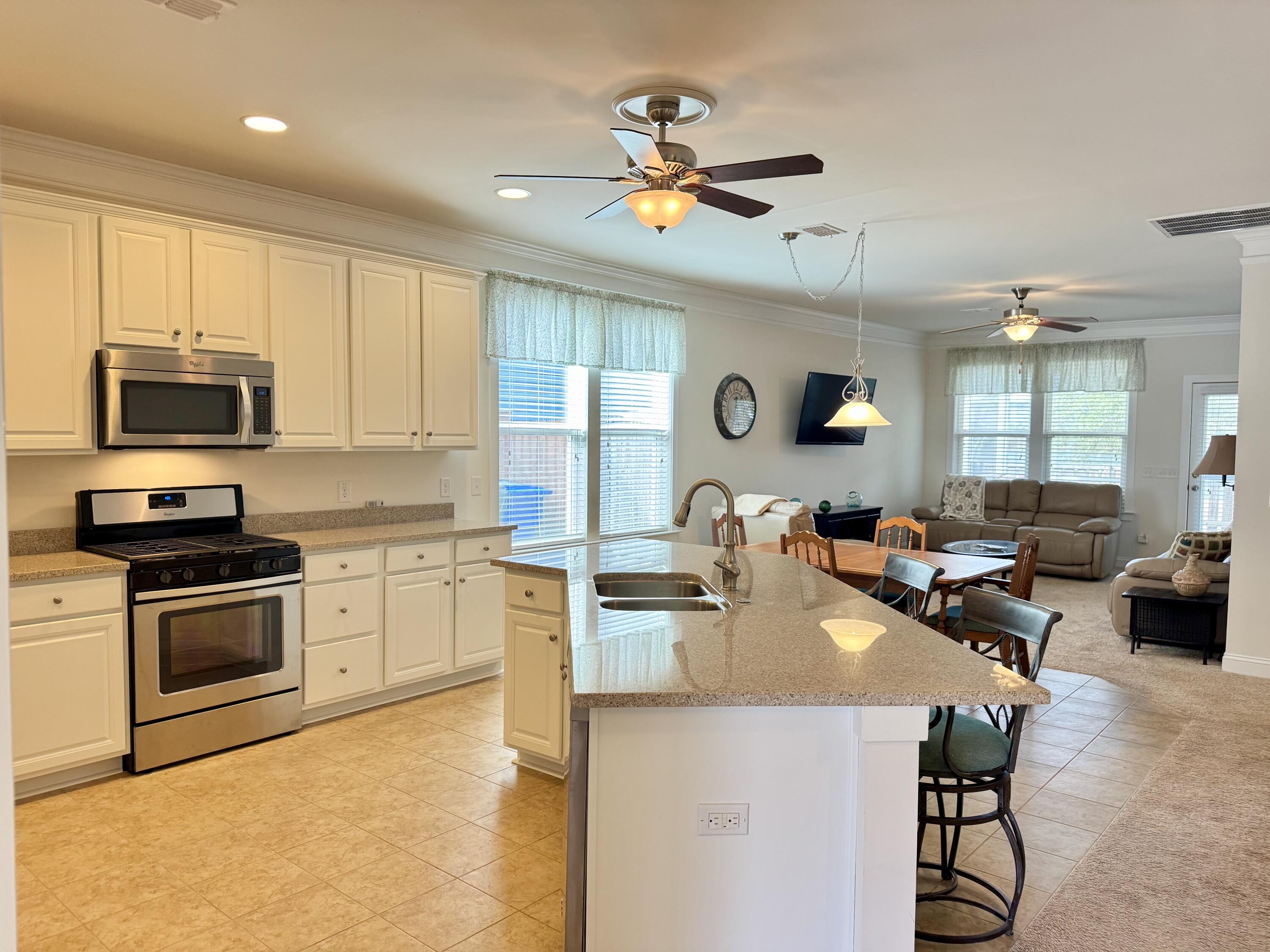 3286 Hartwell Street