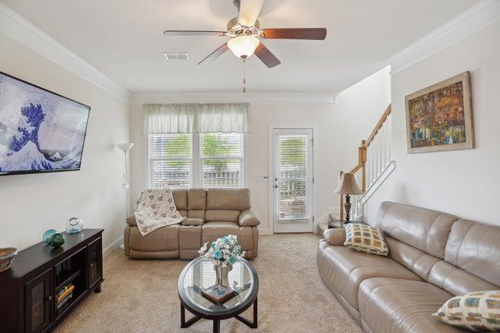 3286 Hartwell Street