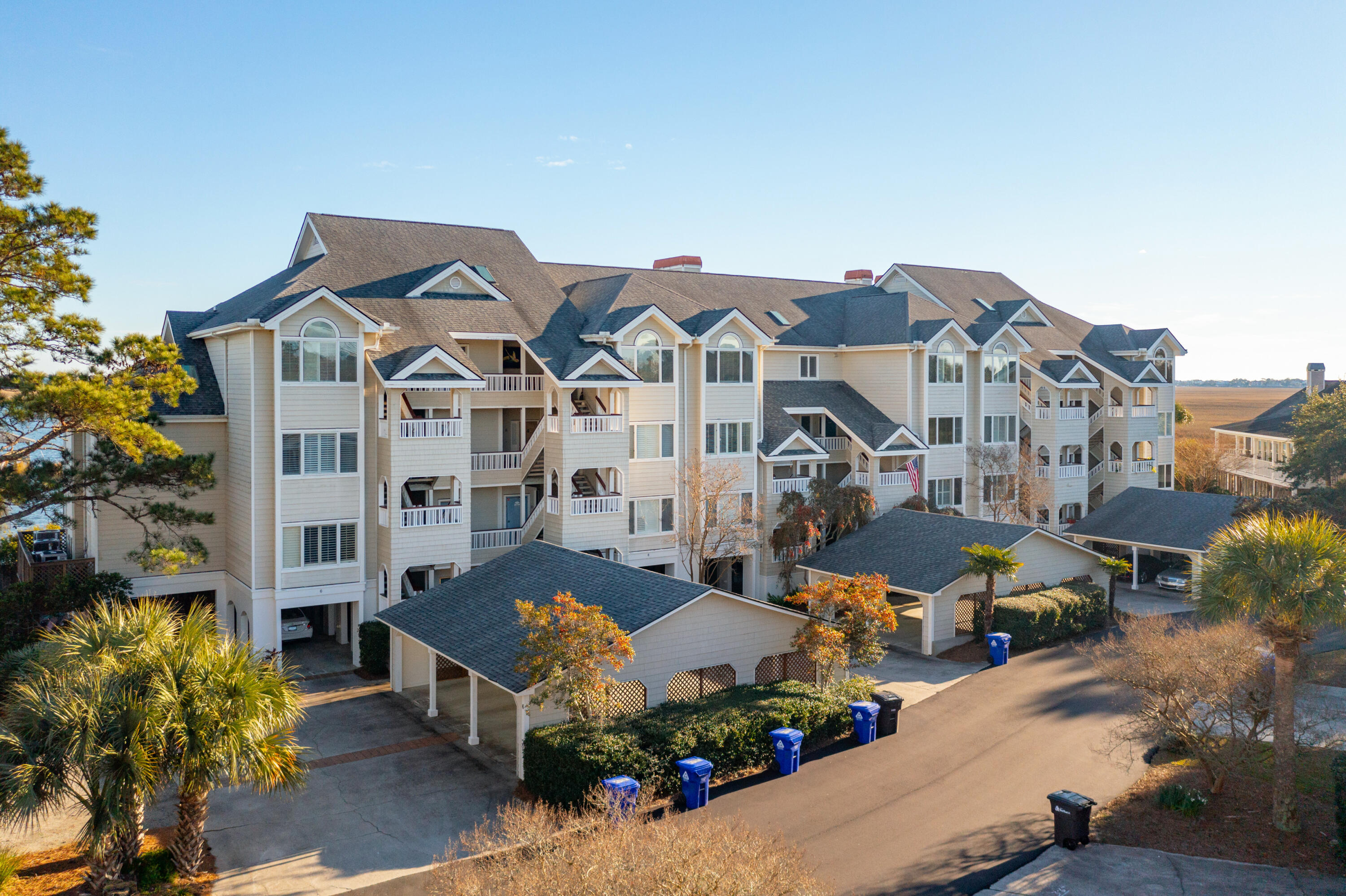 1551 Ben Sawyer Boulevard # 6j