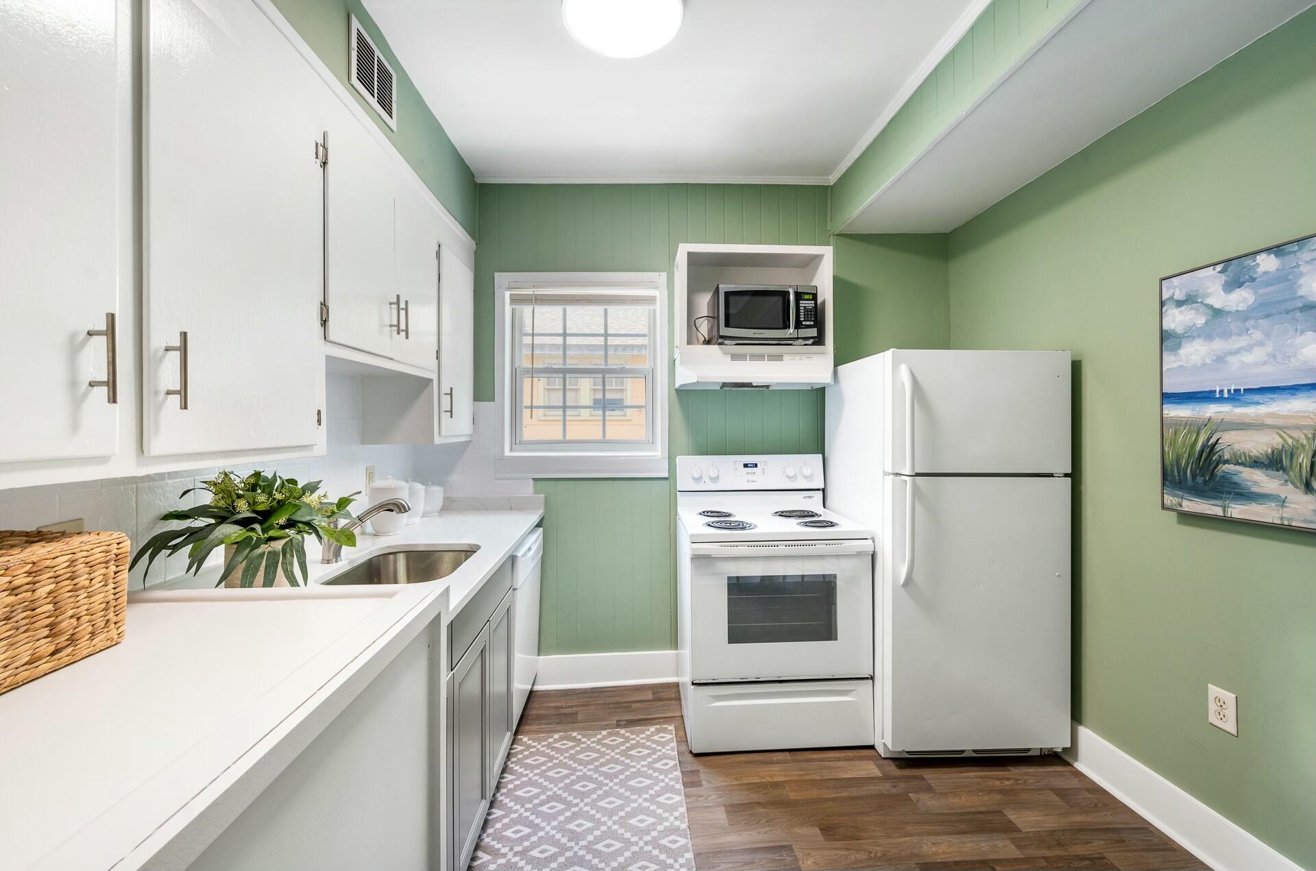 78 Sans Souci Street # B