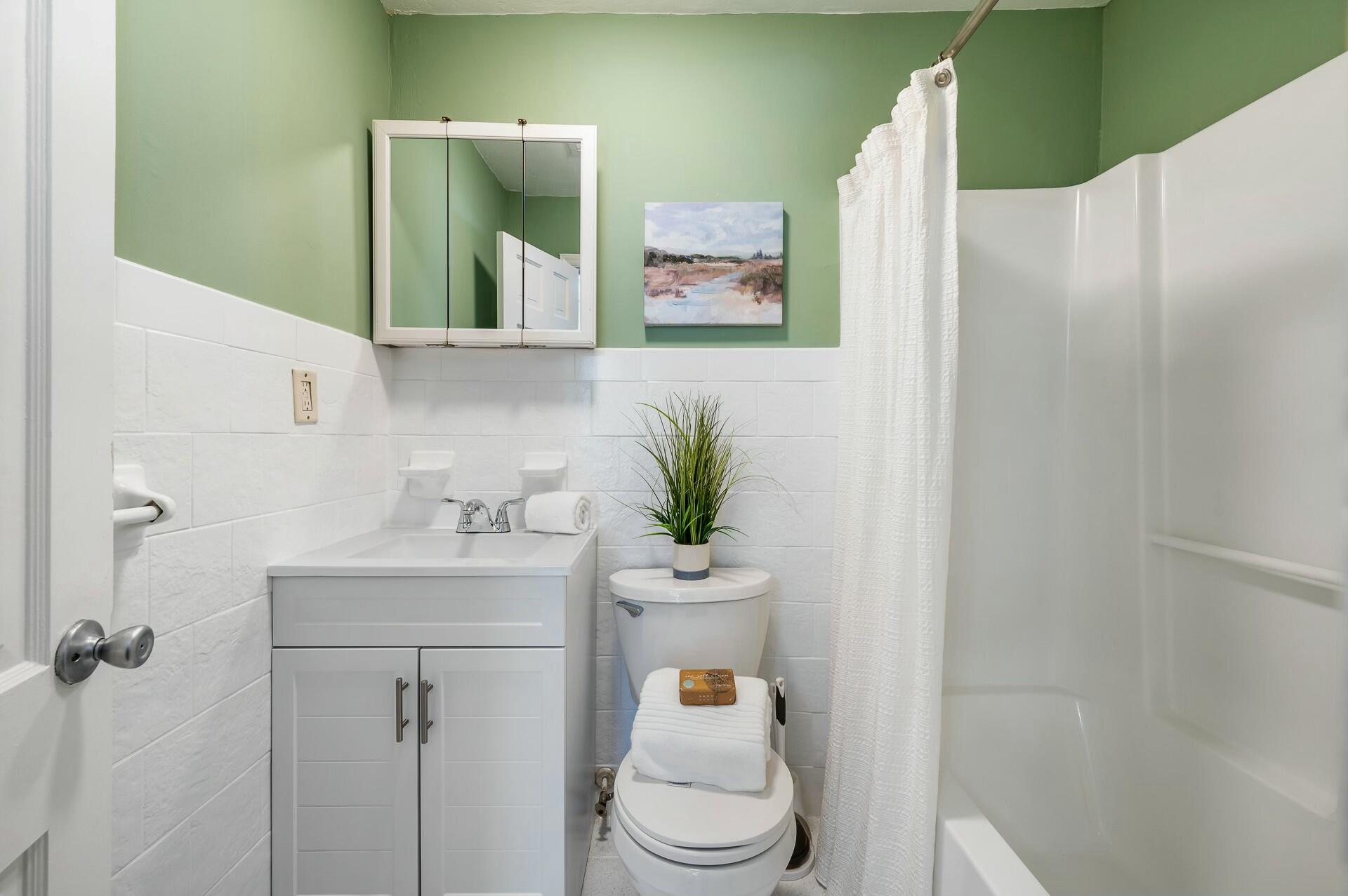 78 Sans Souci Street # B