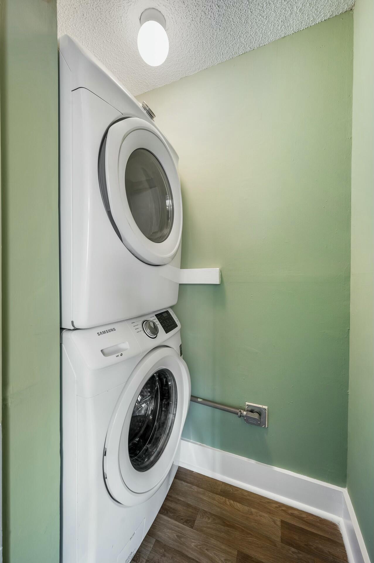 78 Sans Souci Street # B