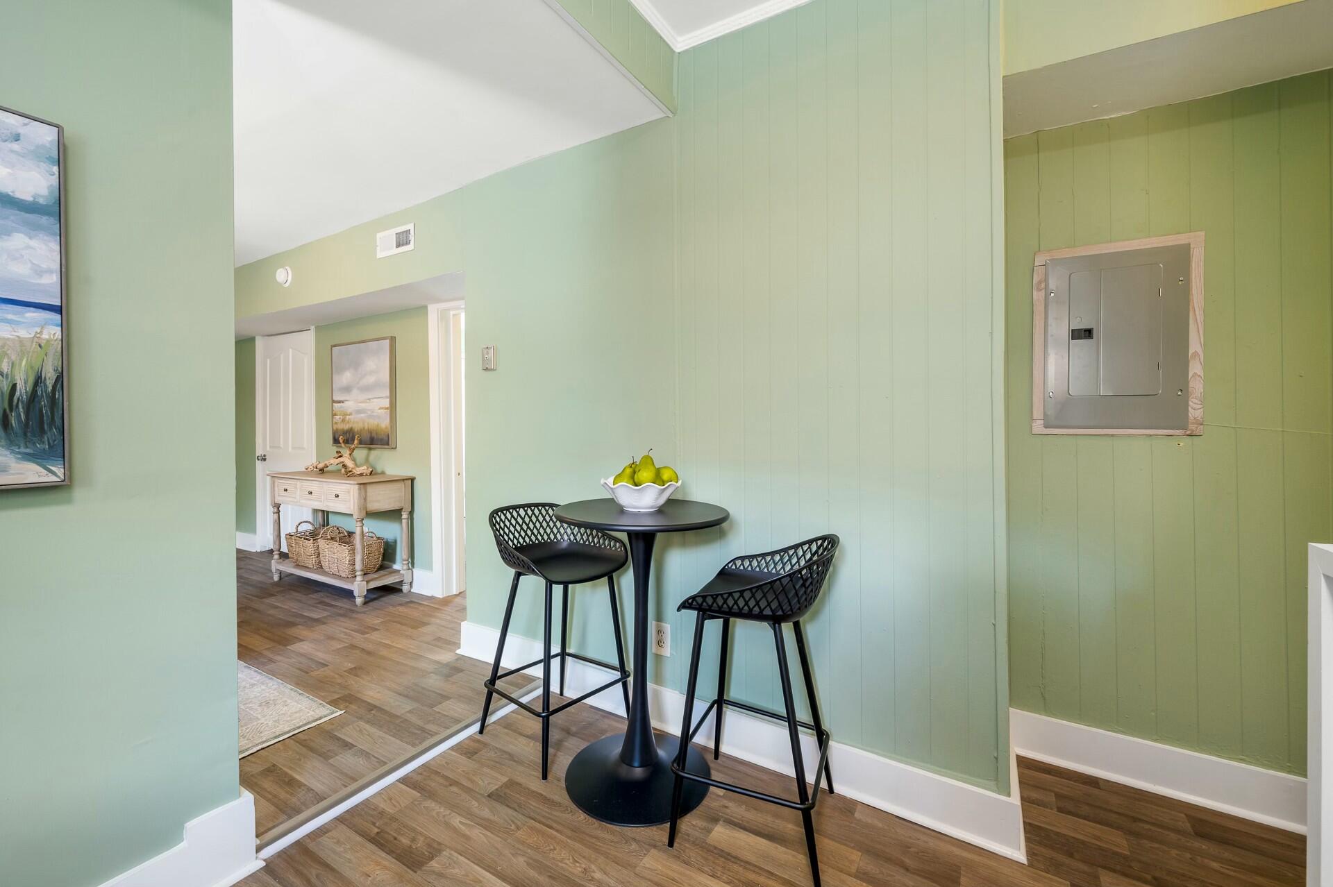 78 Sans Souci Street # B