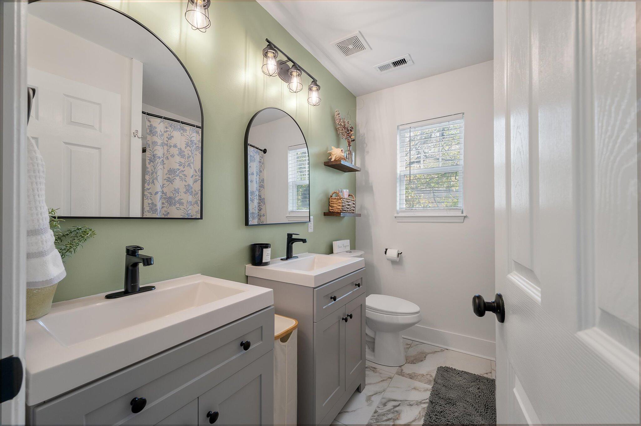 2926 Split Hickory Court