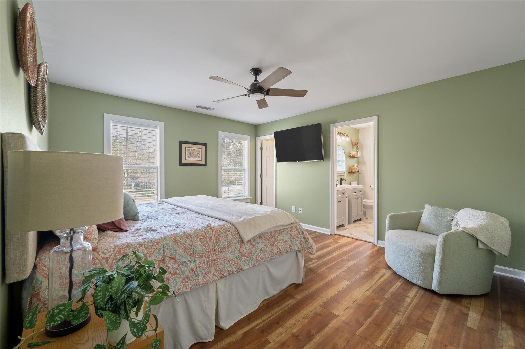 2926 Split Hickory Court