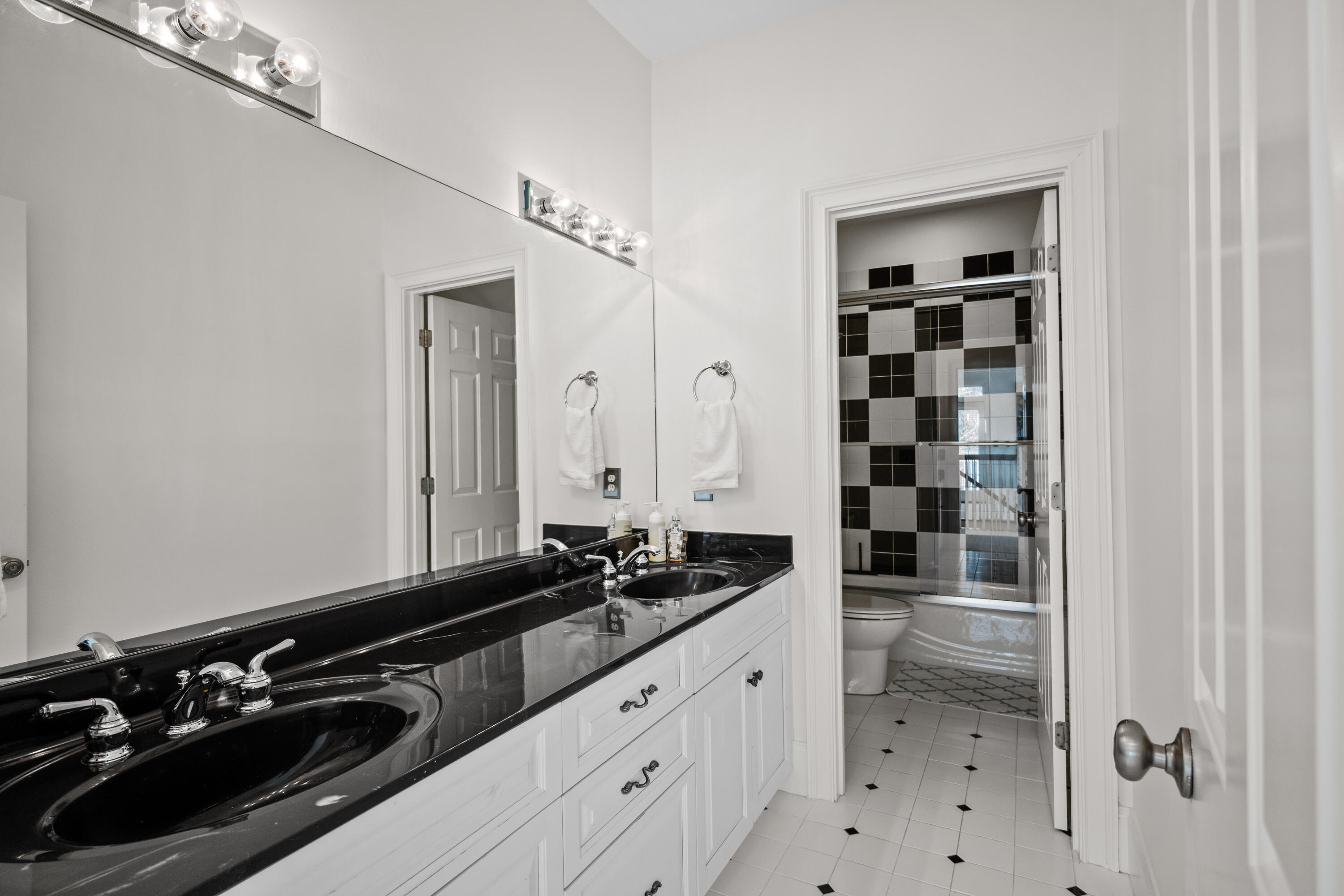 3600 Henrietta Hartford Road