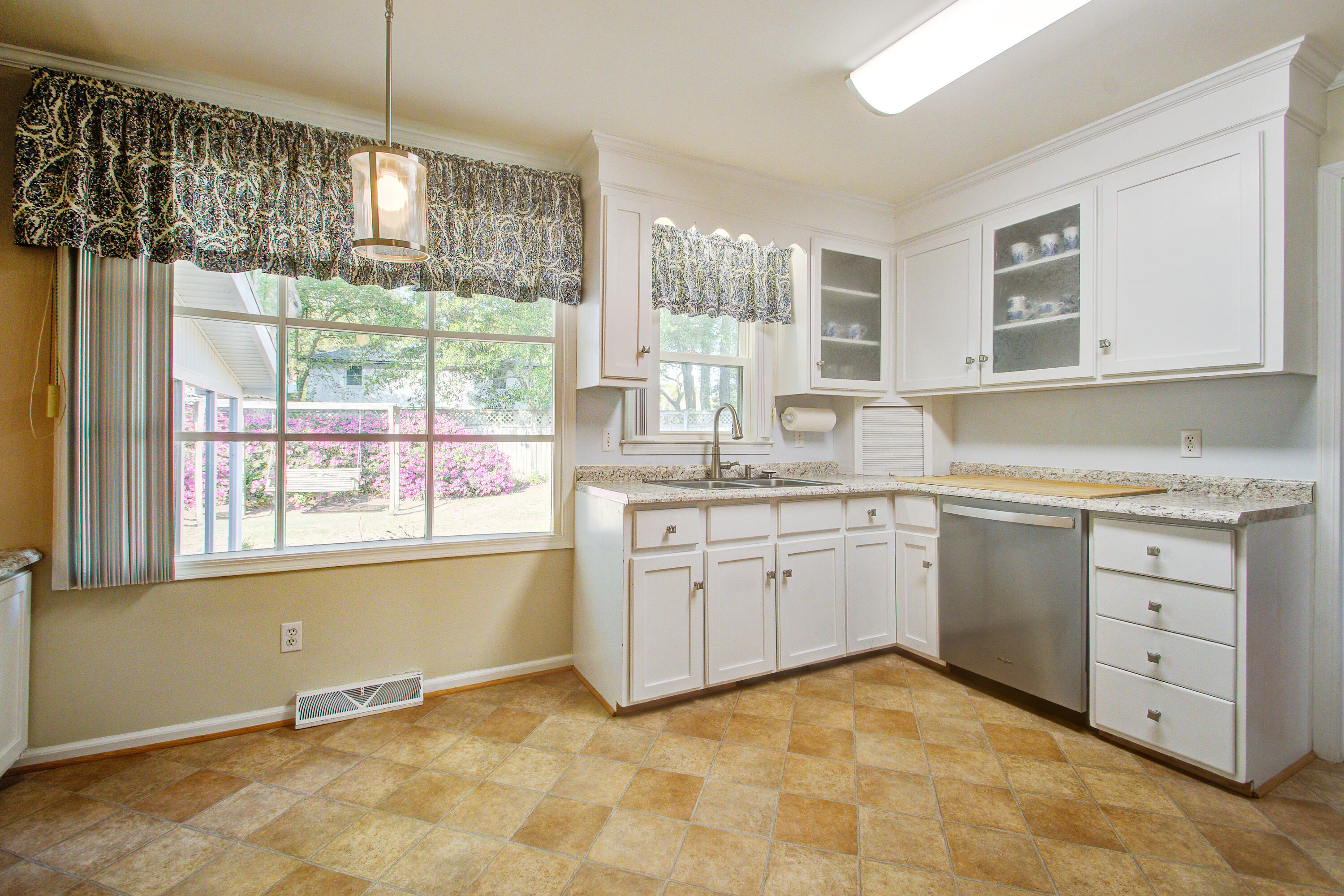 677 Pawley Road
