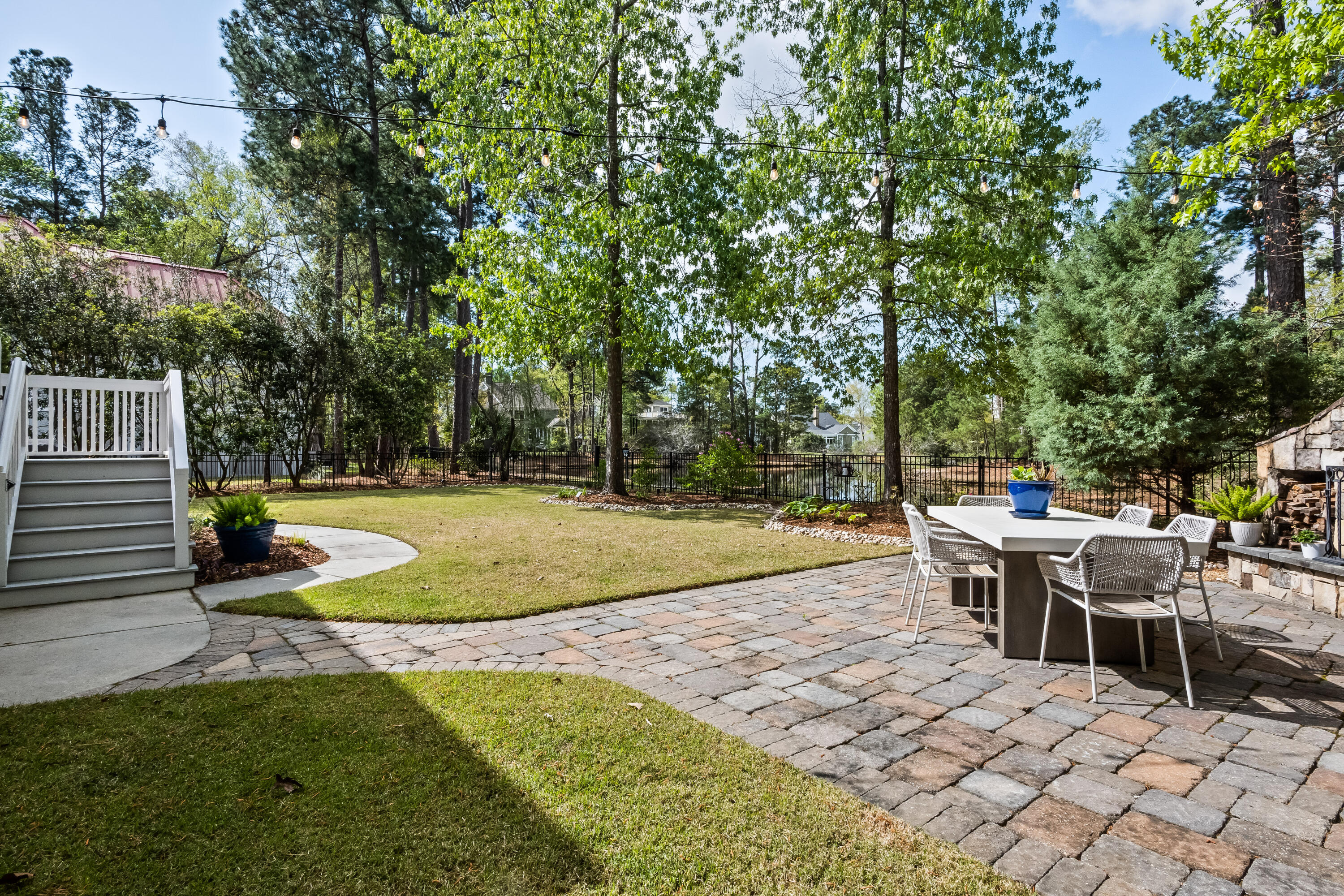 2120 Malcolm Road