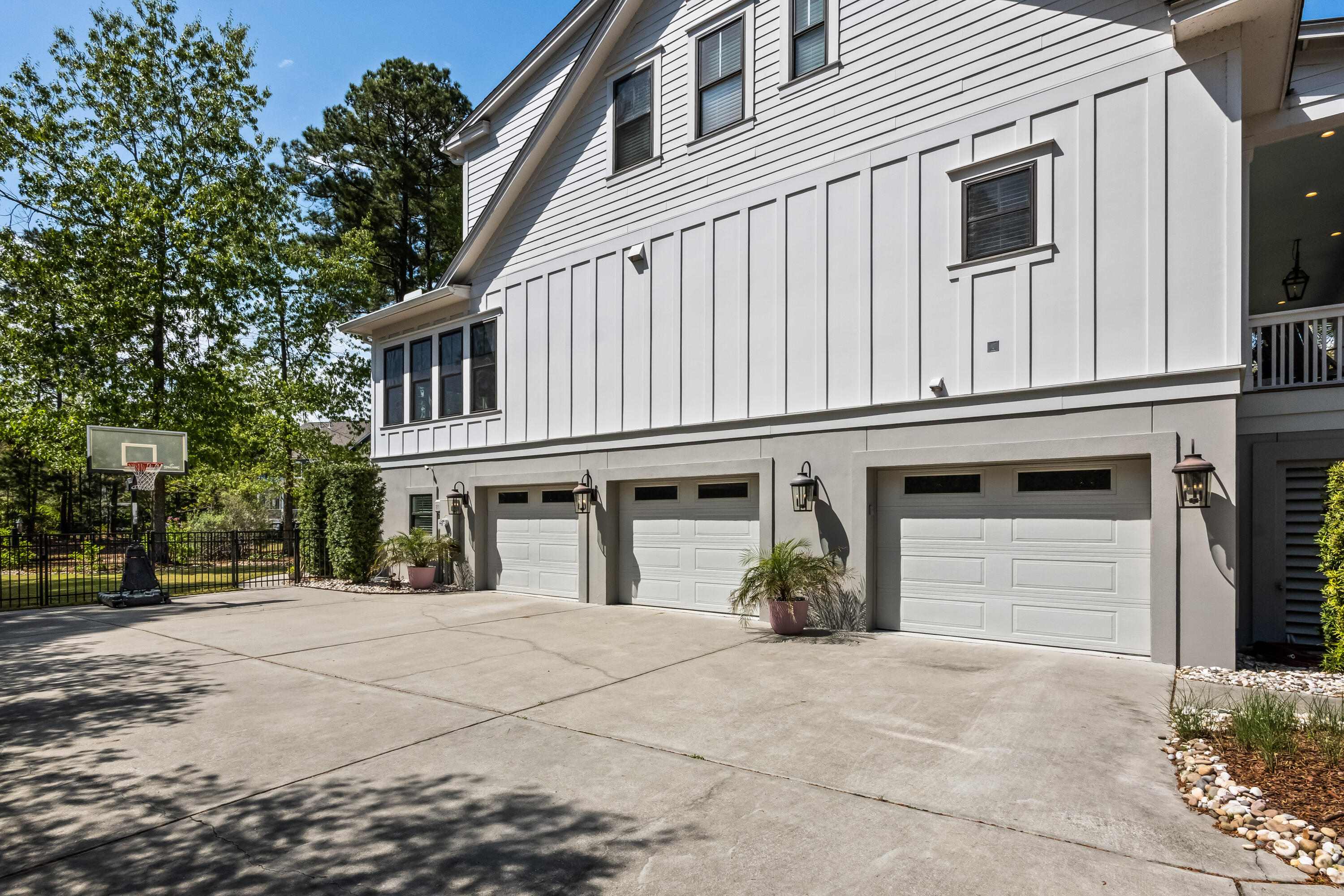2120 Malcolm Road
