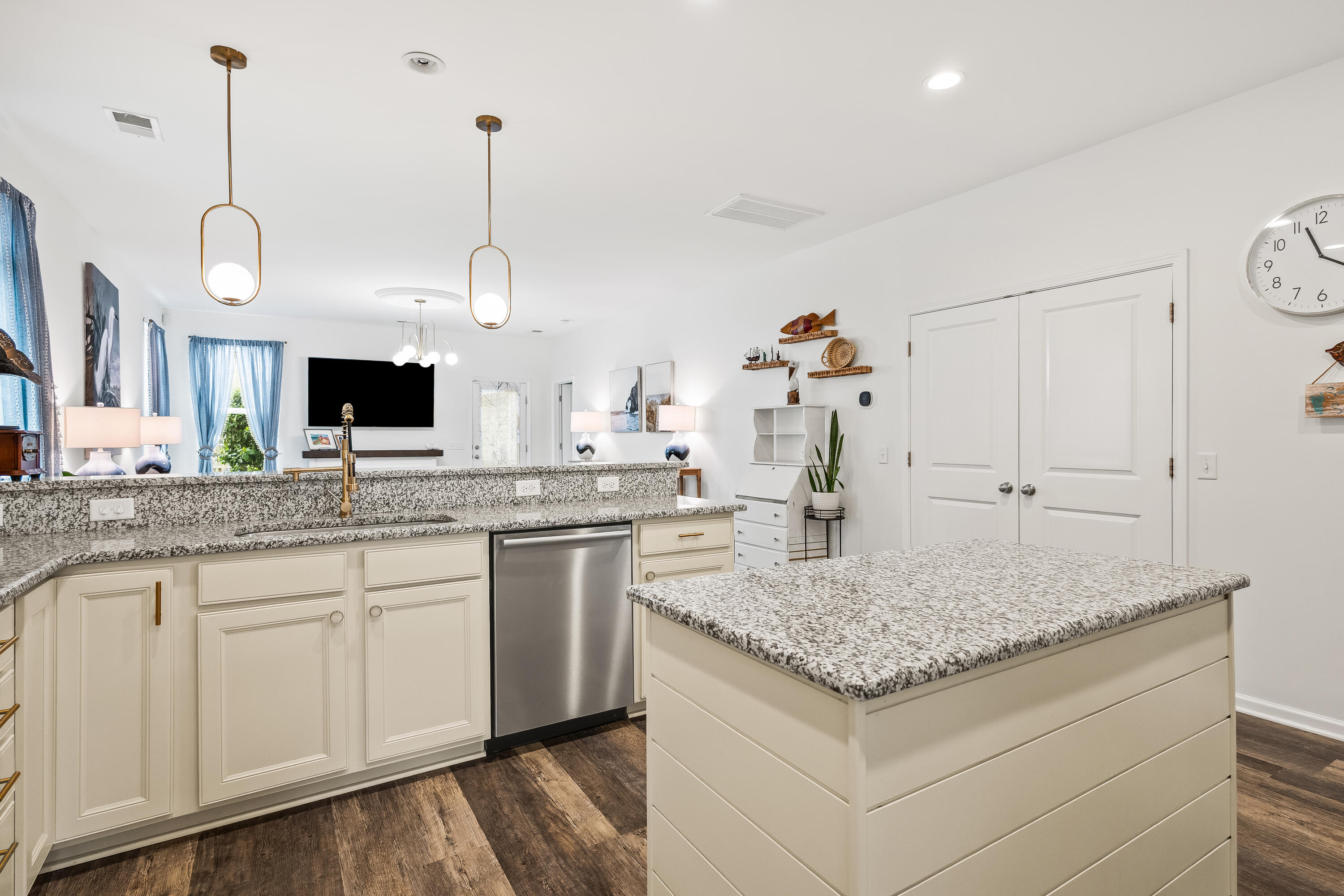 4291 William E Murray Boulevard