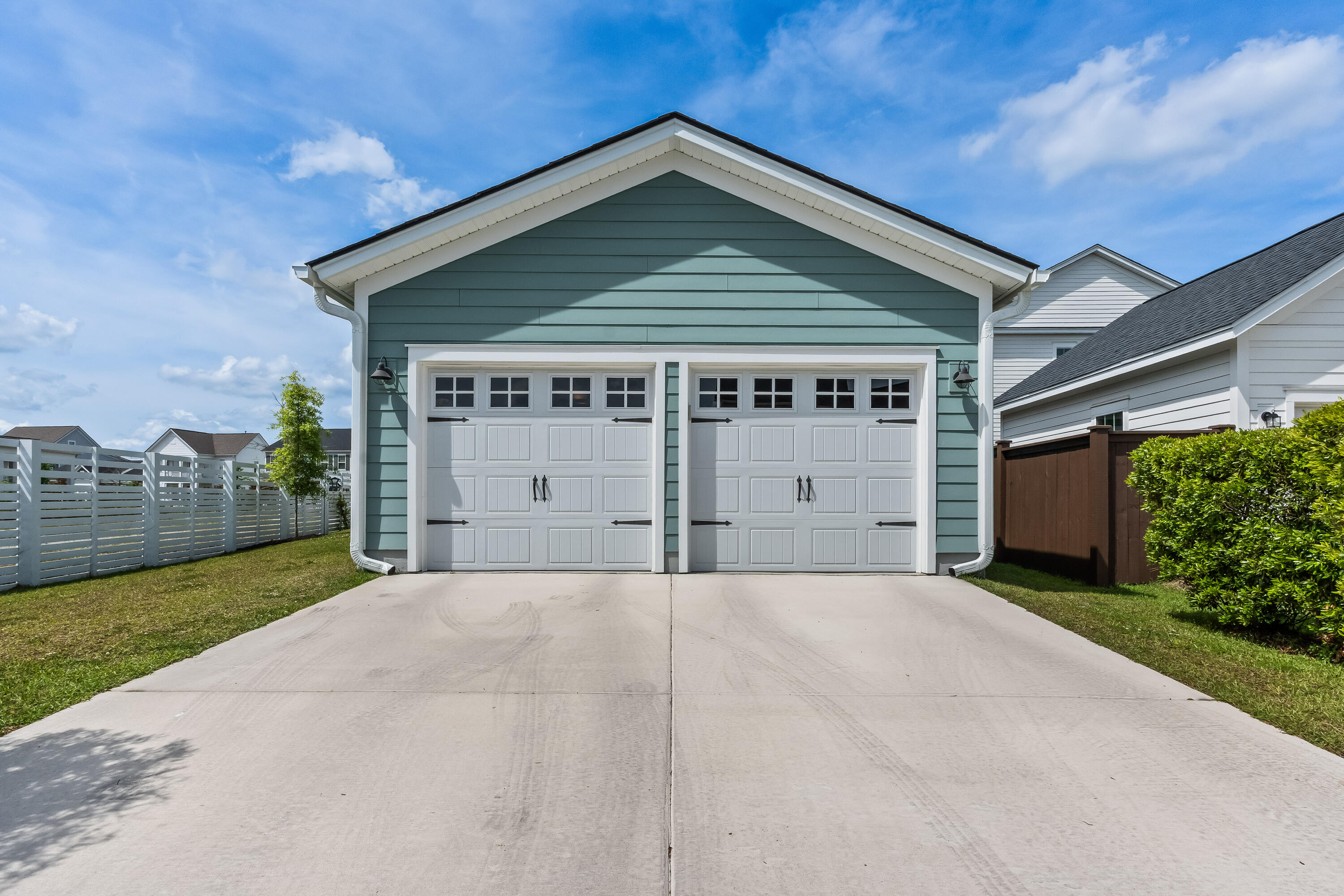 216 Symphony Avenue