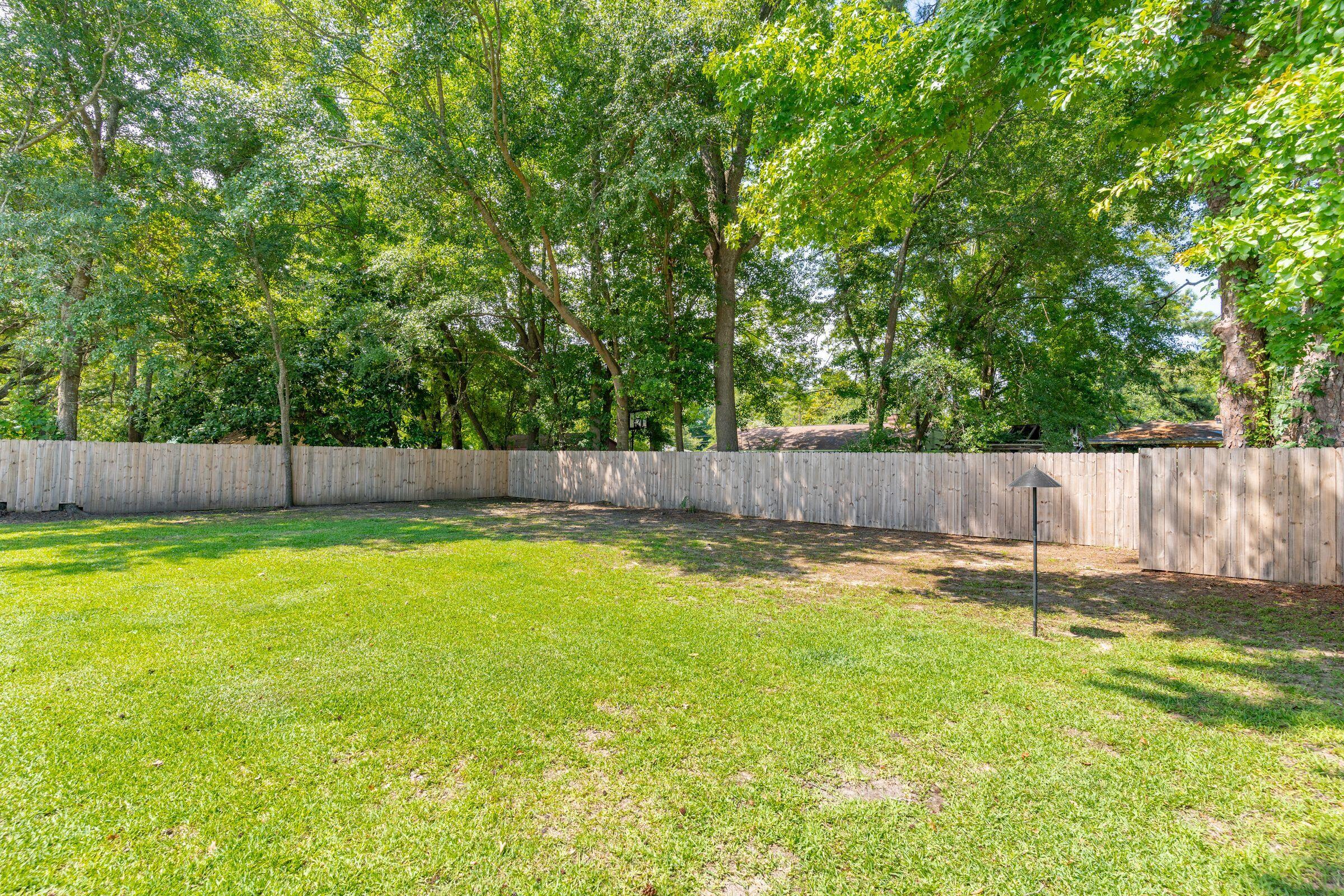 749 W Oak Forest Drive