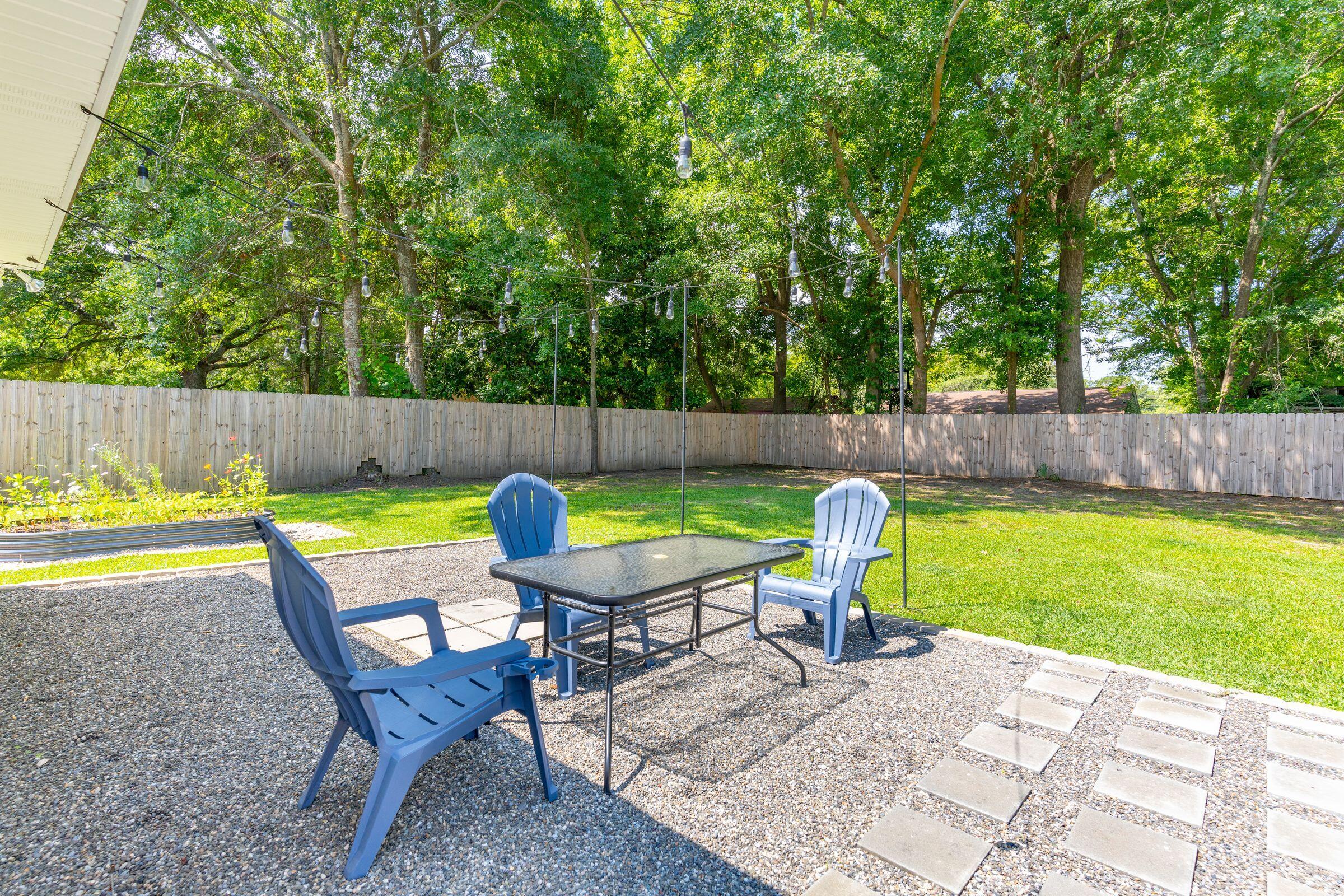 749 W Oak Forest Drive