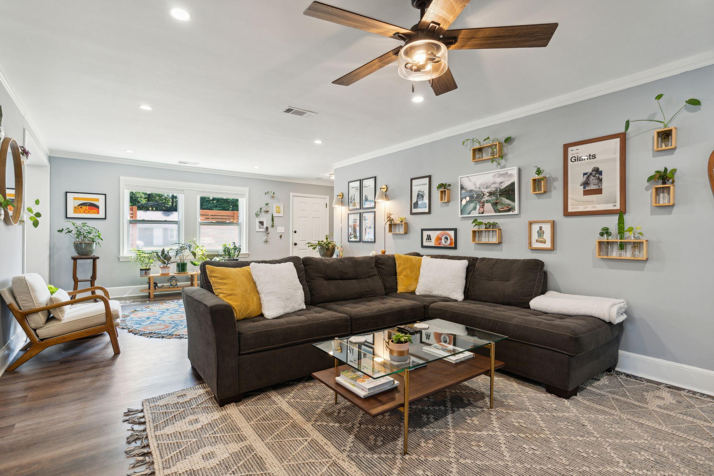 749 W Oak Forest Drive