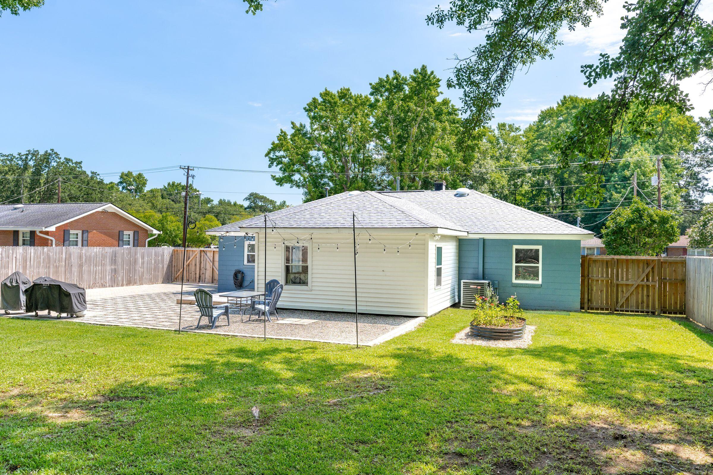 749 W Oak Forest Drive