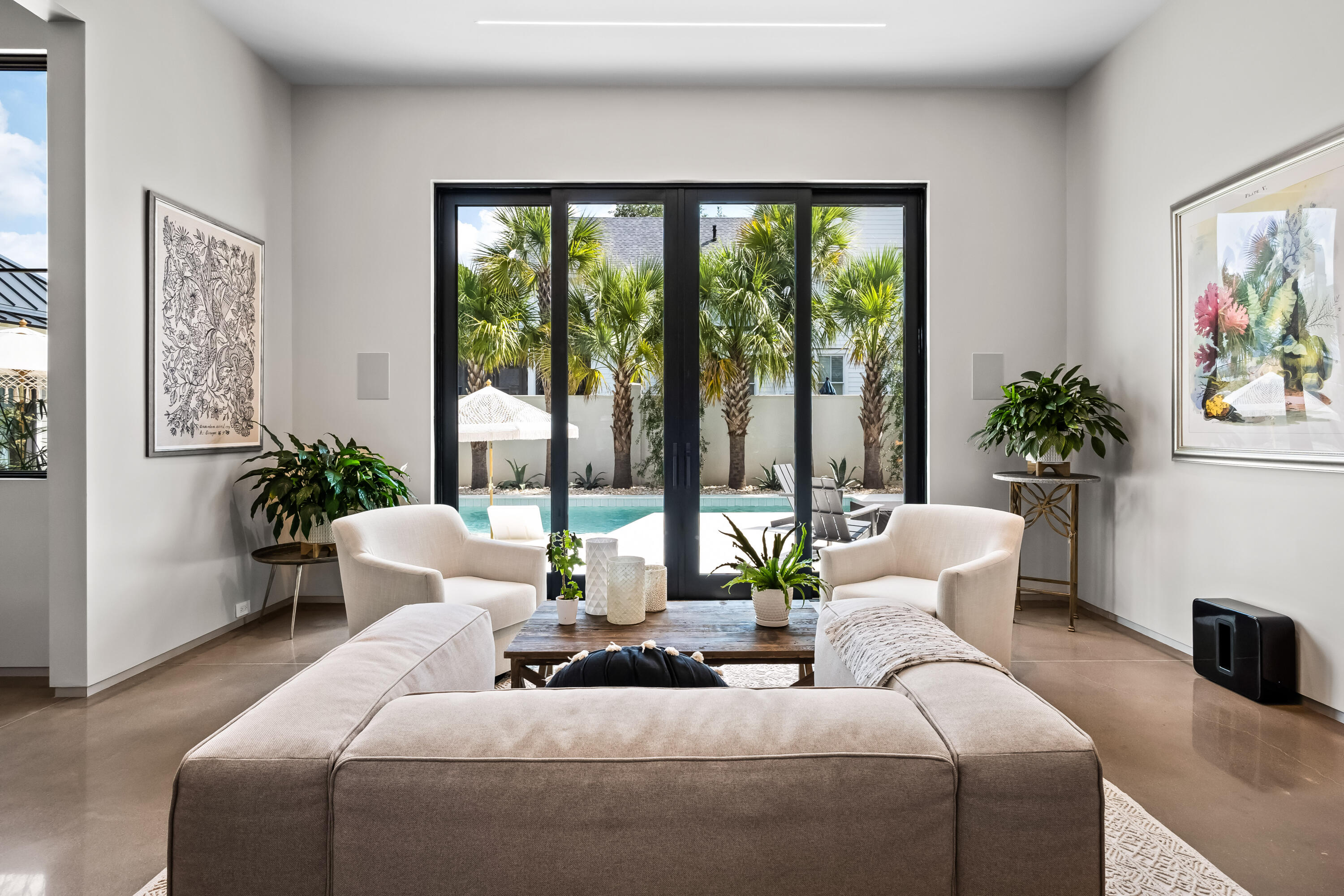 700 Stucco Lane
