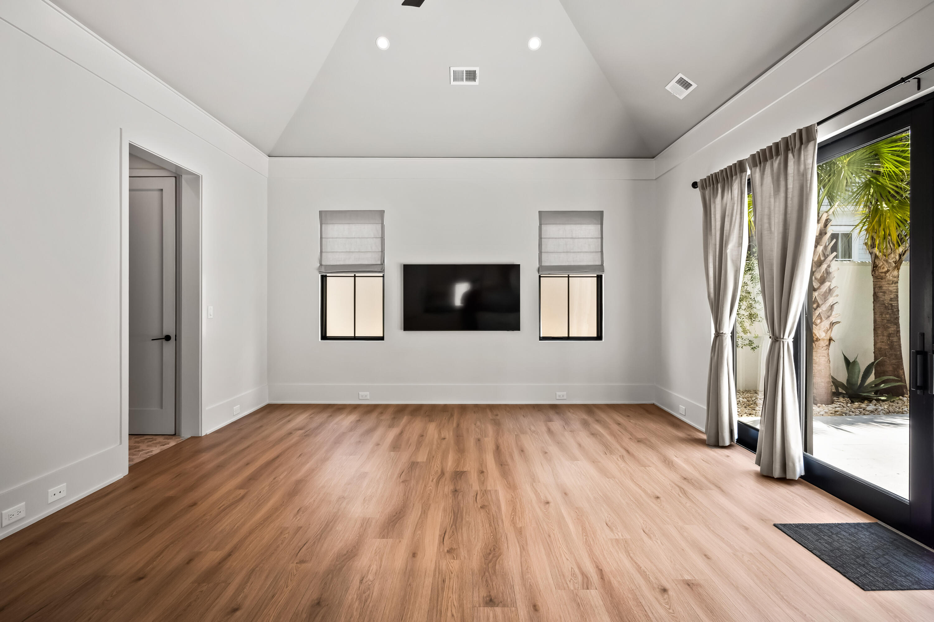 700 Stucco Lane
