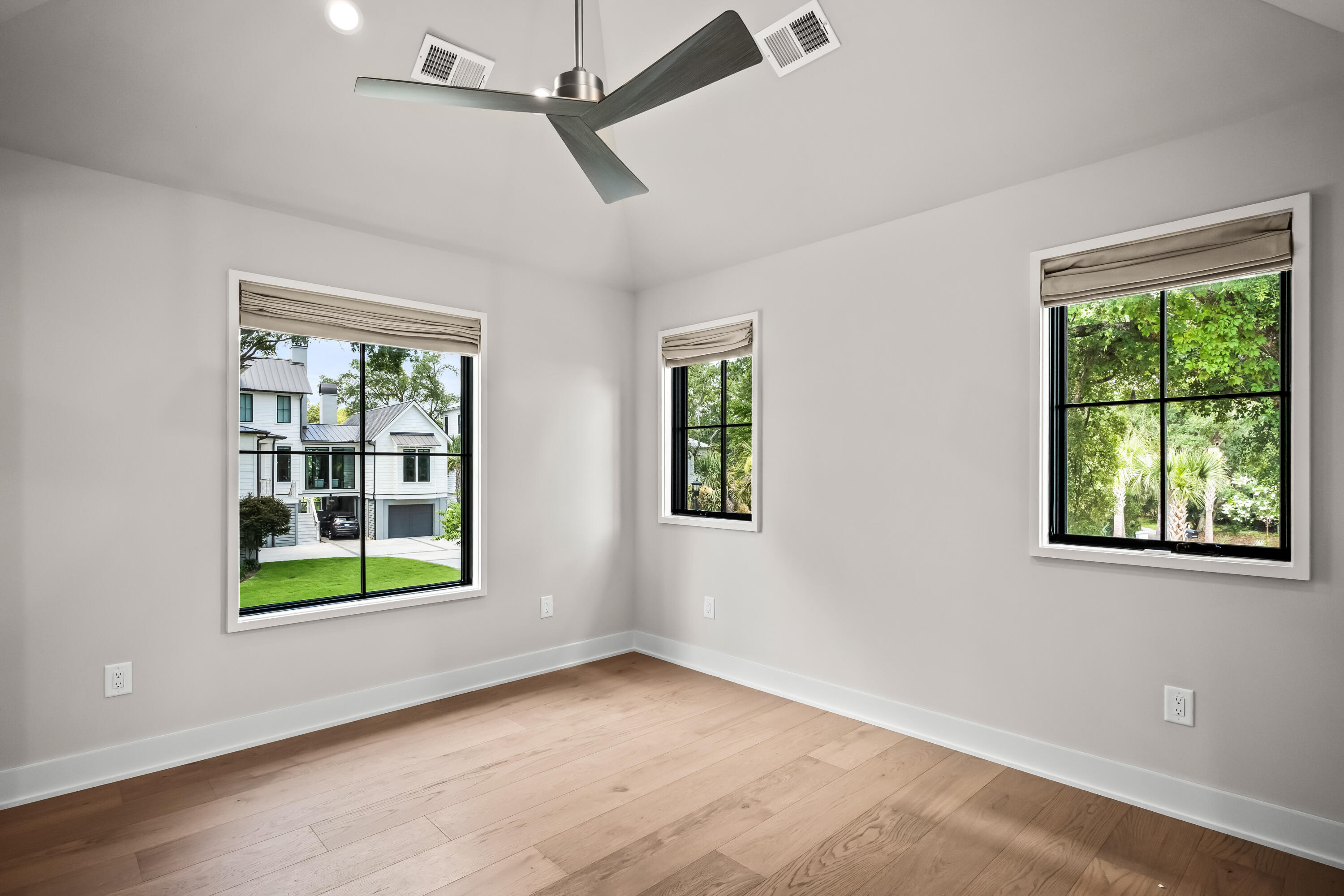 700 Stucco Lane