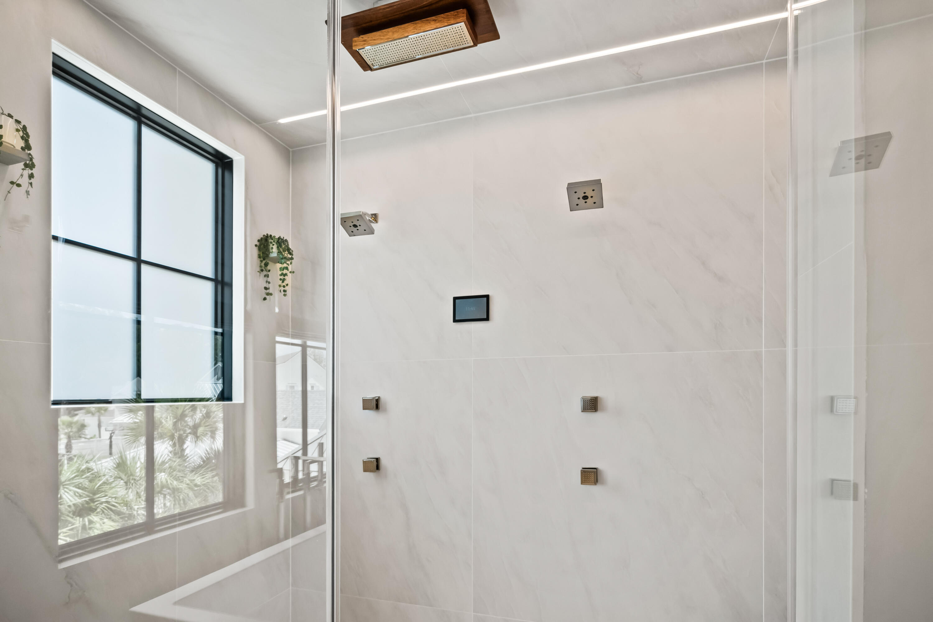 700 Stucco Lane