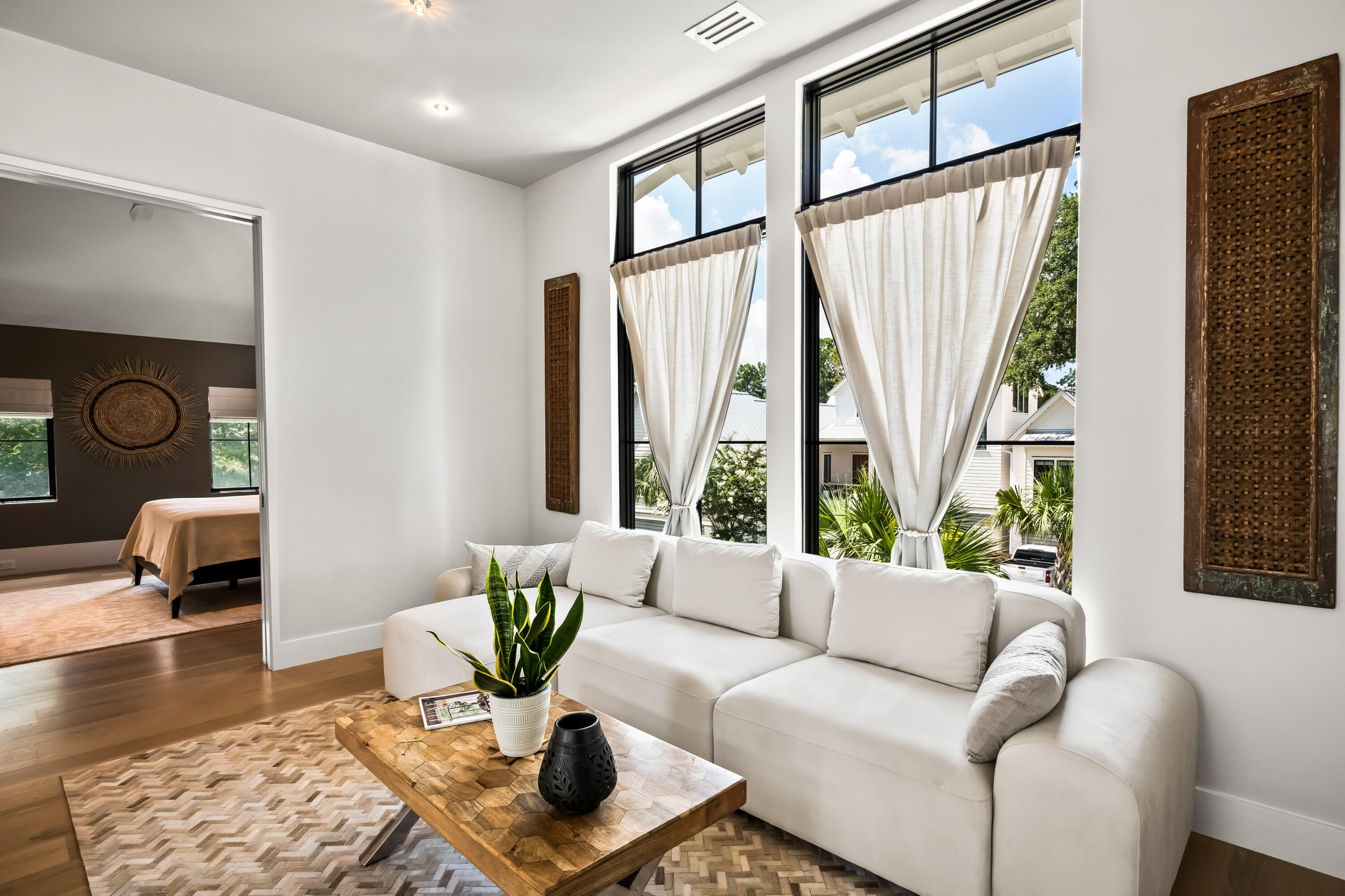 700 Stucco Lane