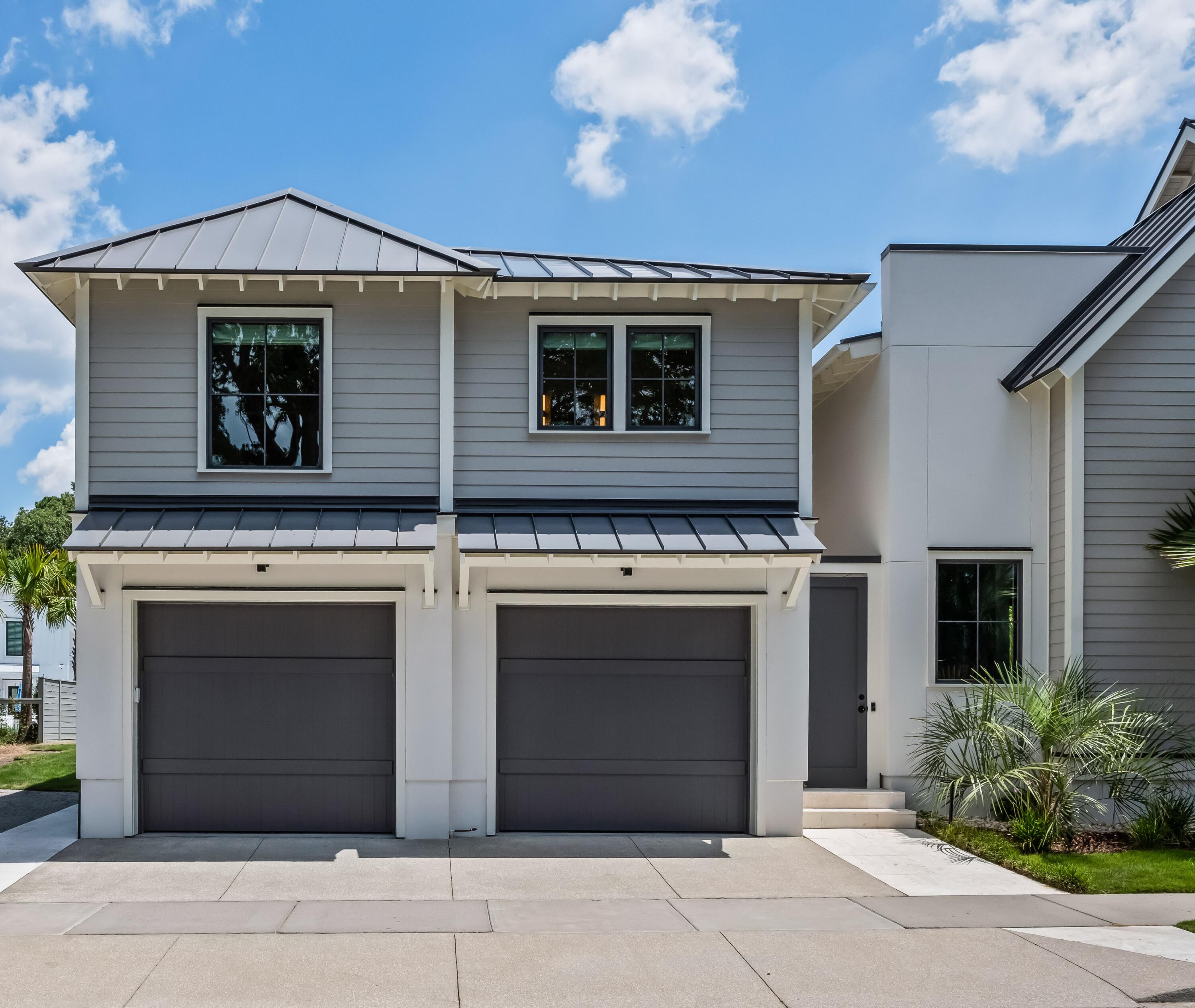 700 Stucco Lane