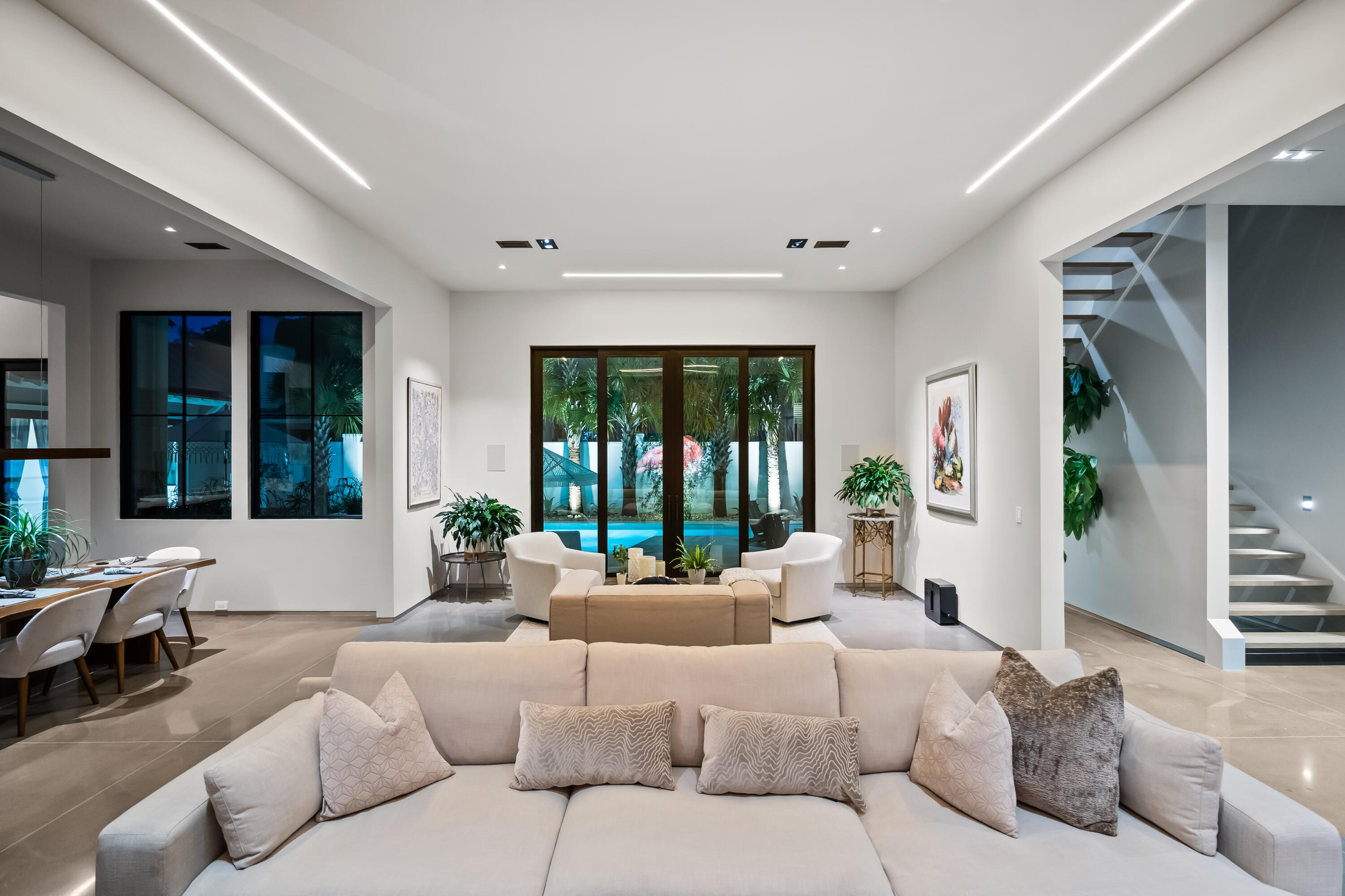 700 Stucco Lane
