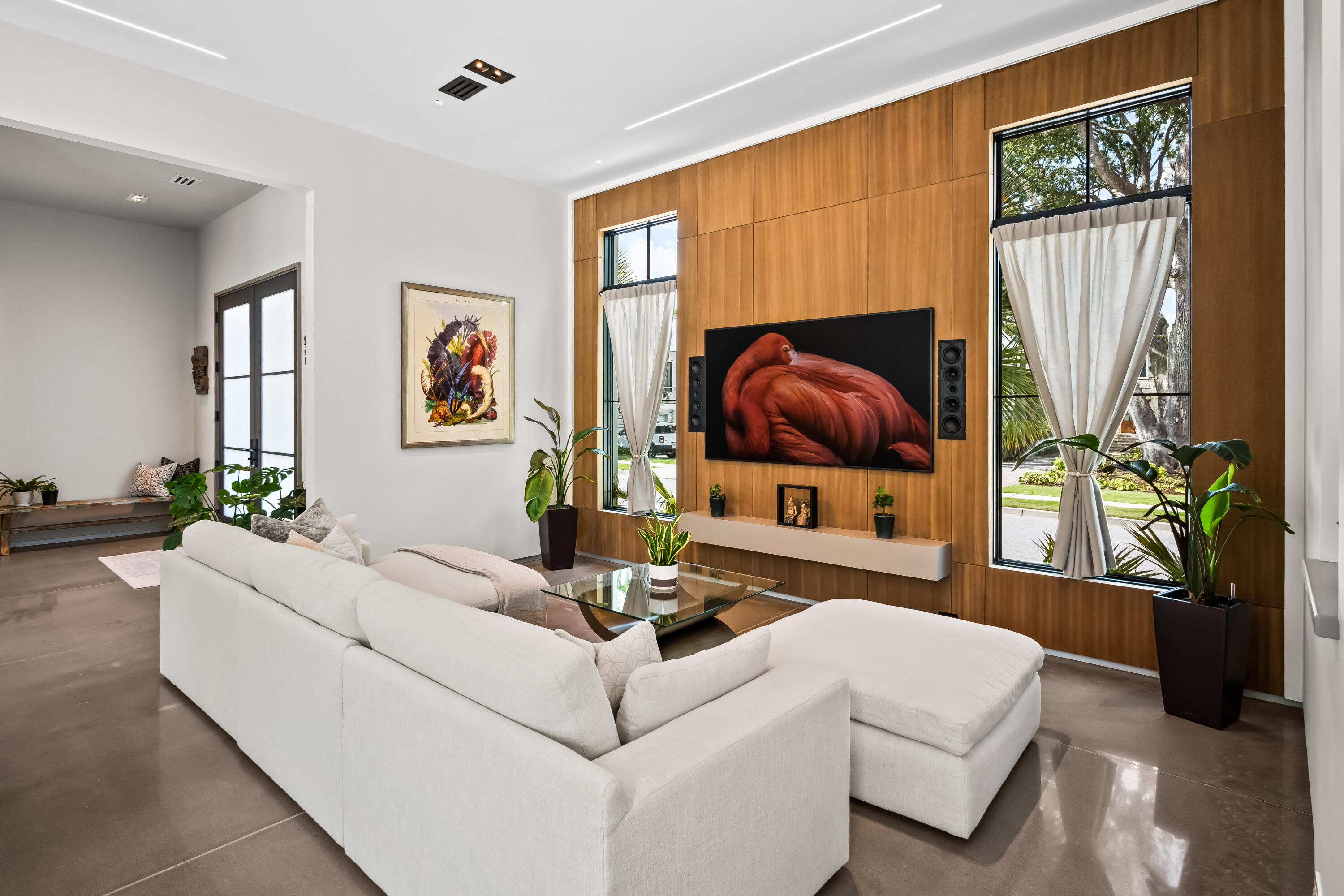 700 Stucco Lane
