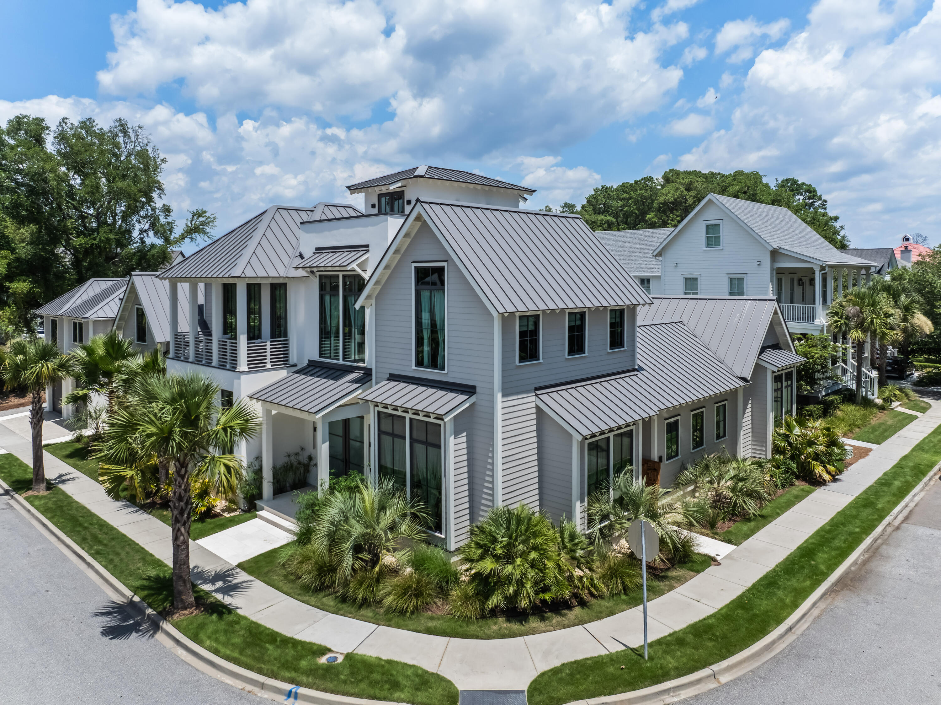 700 Stucco Lane