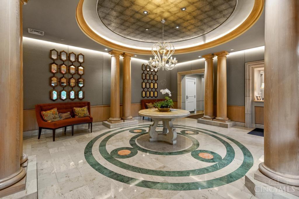 2121 Alpine Place 301