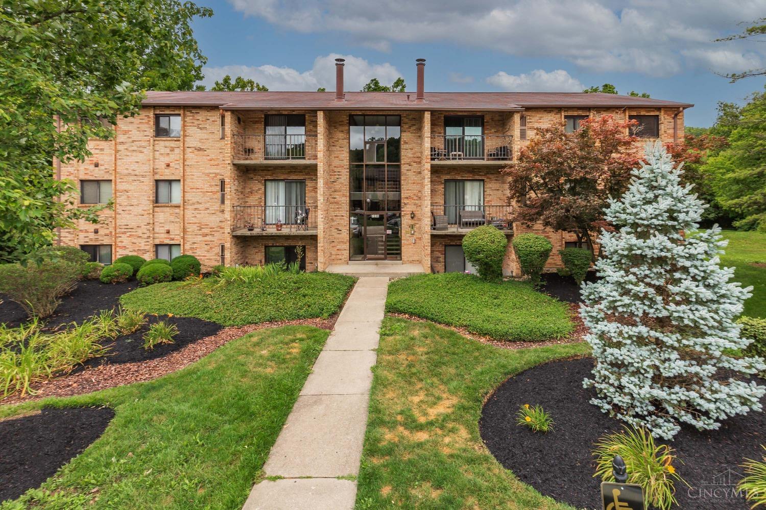 7238 Creekview Drive 10