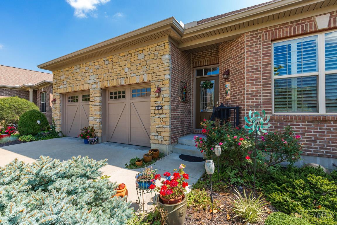 5884 Falling Brook