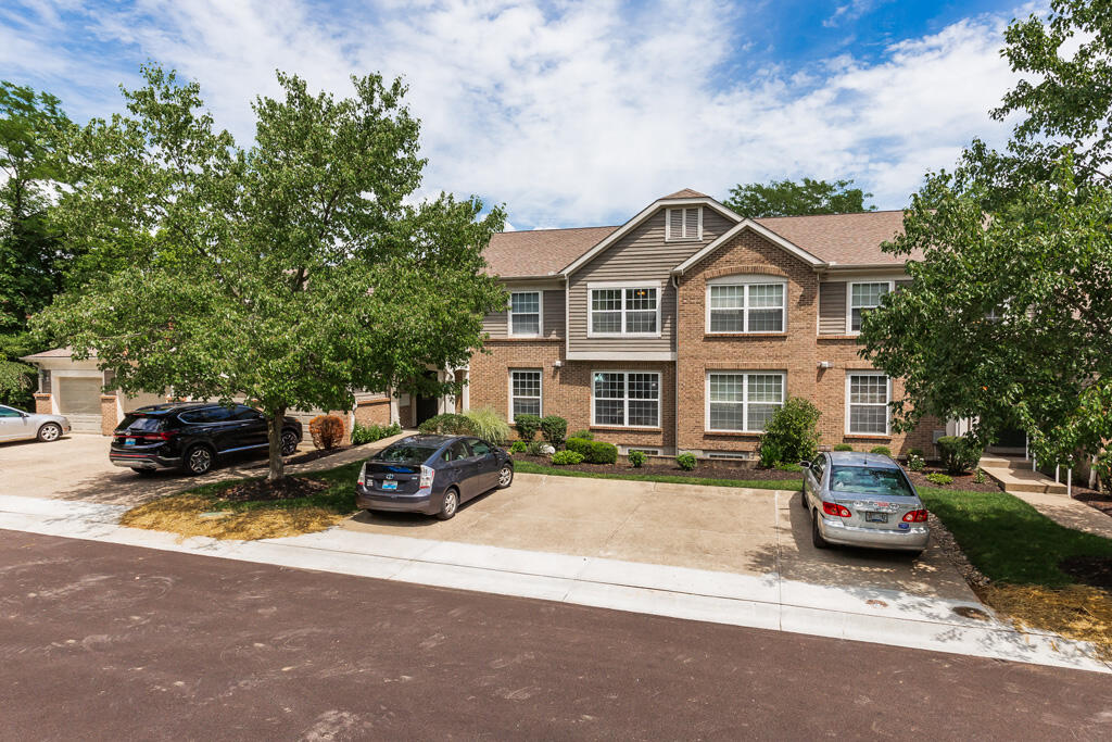 2097 Clareglen Court, 302