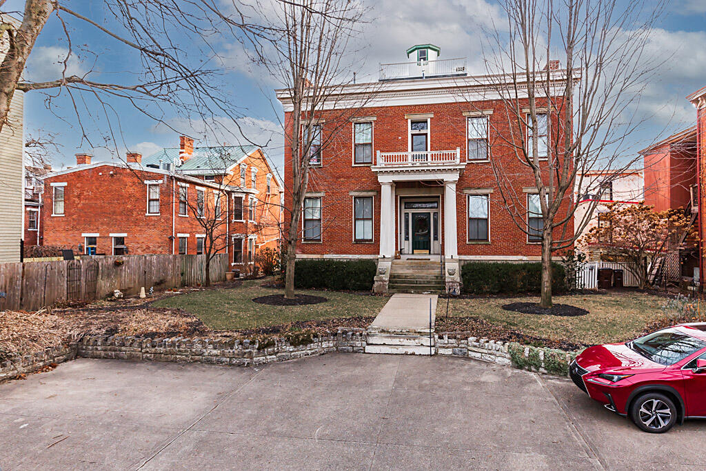 622 Sanford Street, 2