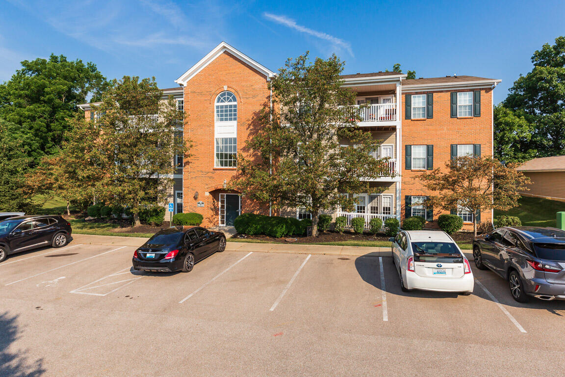 612 Ivy Ridge Drive, 612