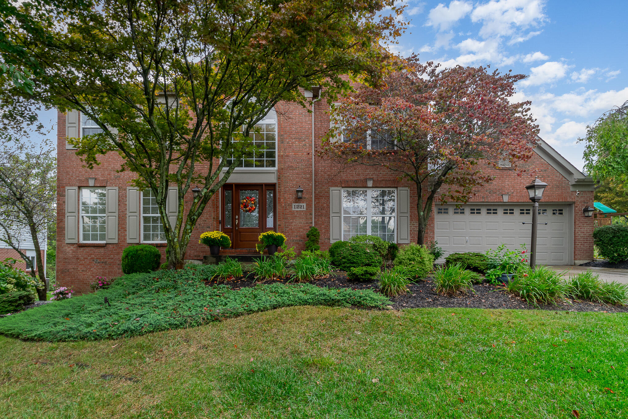 1221 Crosspointe Drive