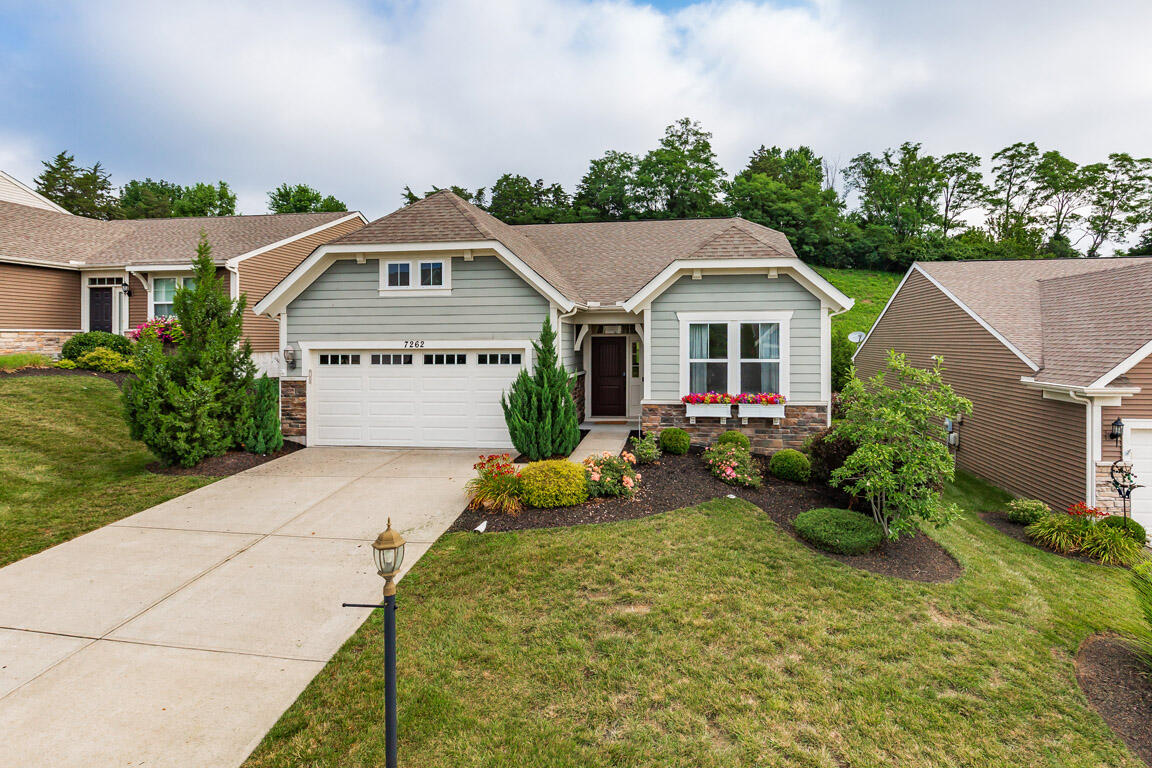 7262 Rimrock Lane