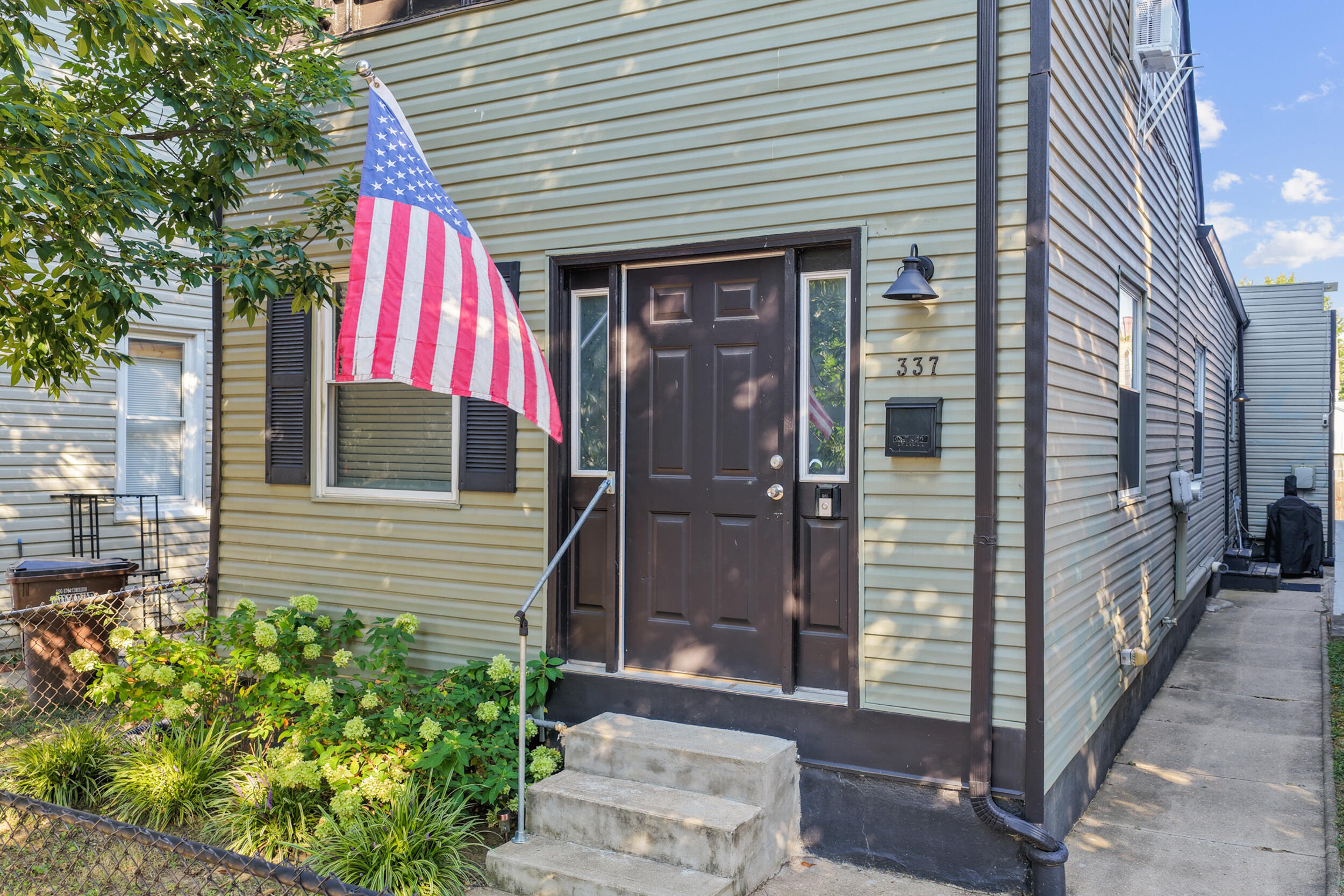 337 Lindsey Street