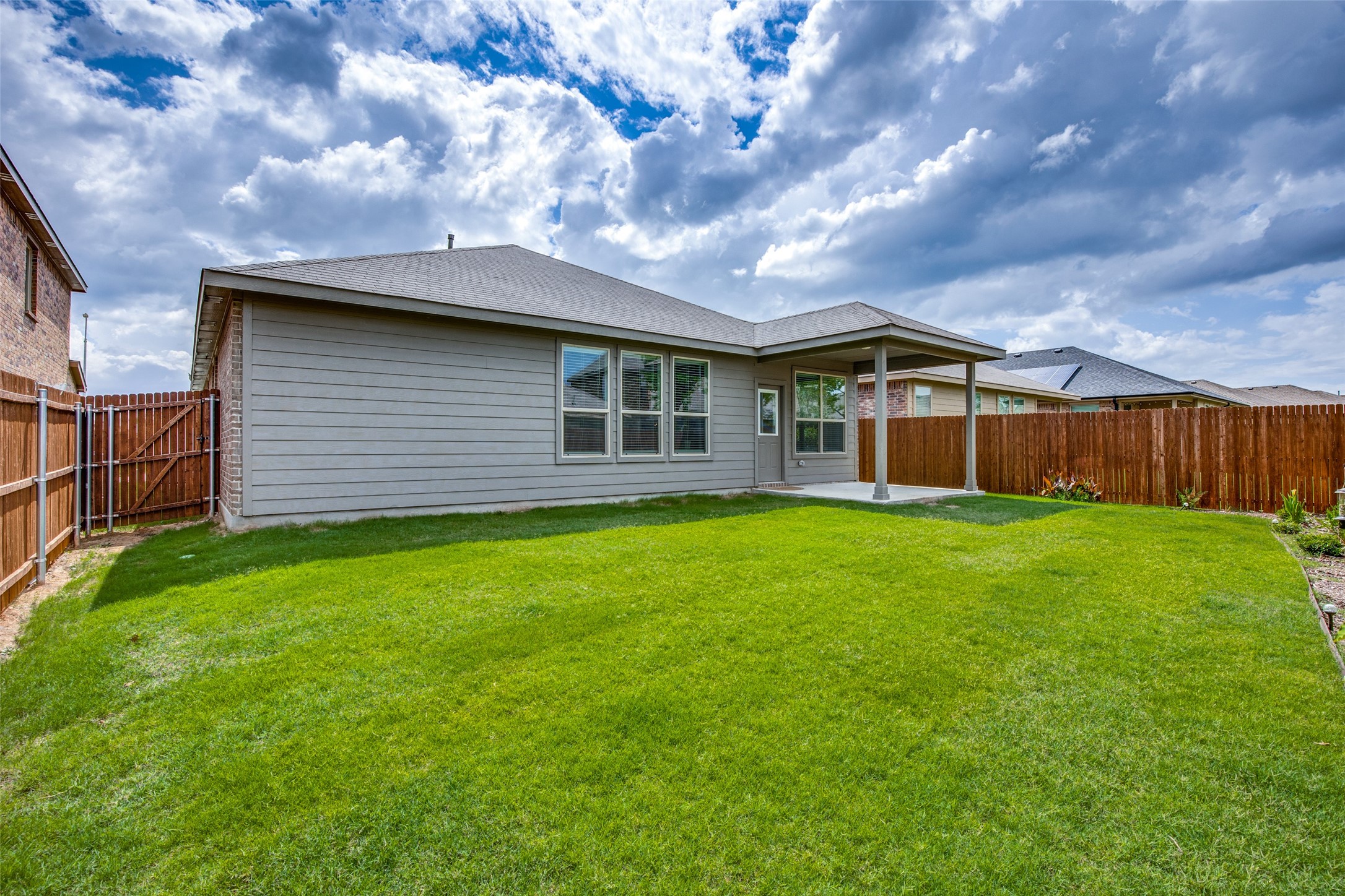9036 Sycamore Leaf Drive
