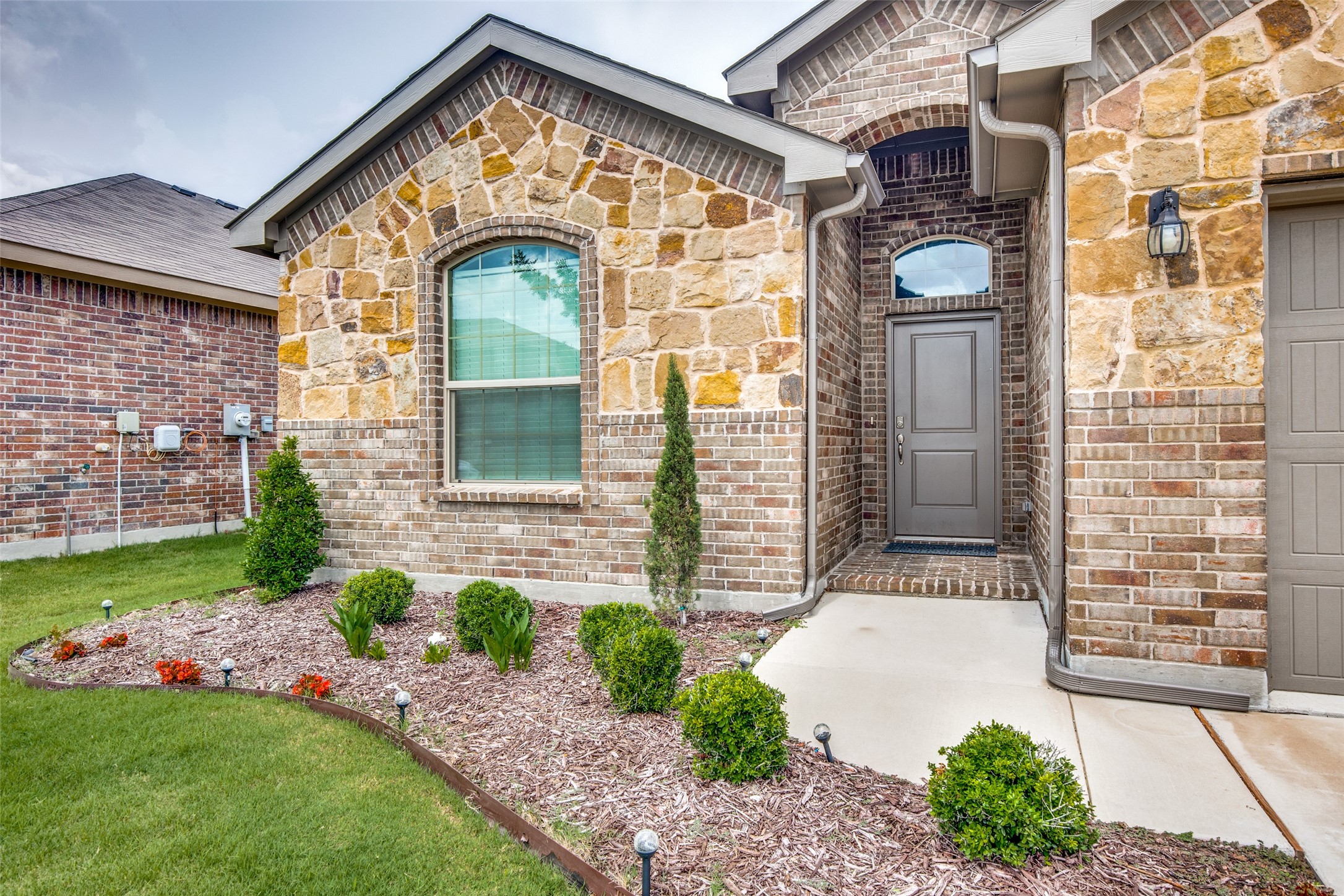 9036 Sycamore Leaf Drive