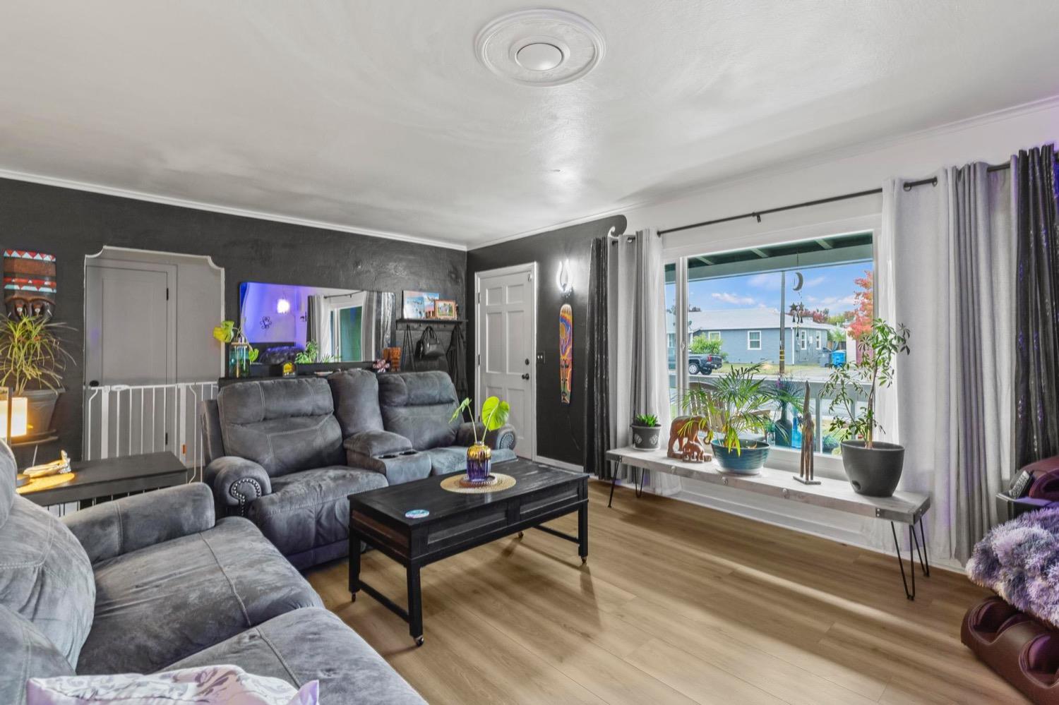 1317 Buchanan Street