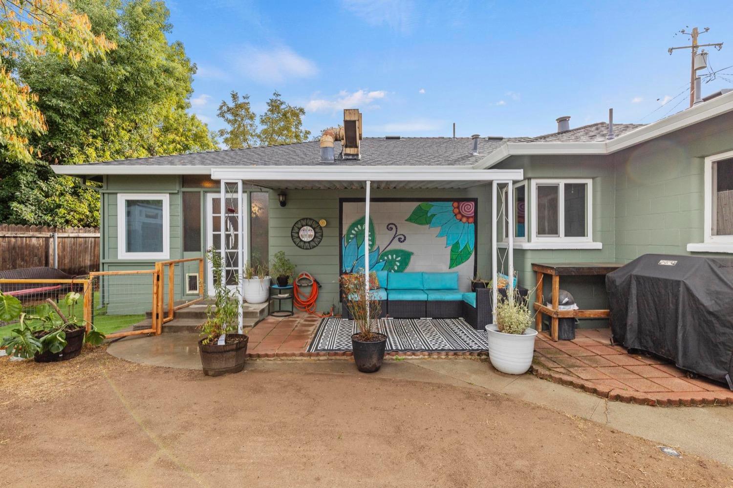 1317 Buchanan Street