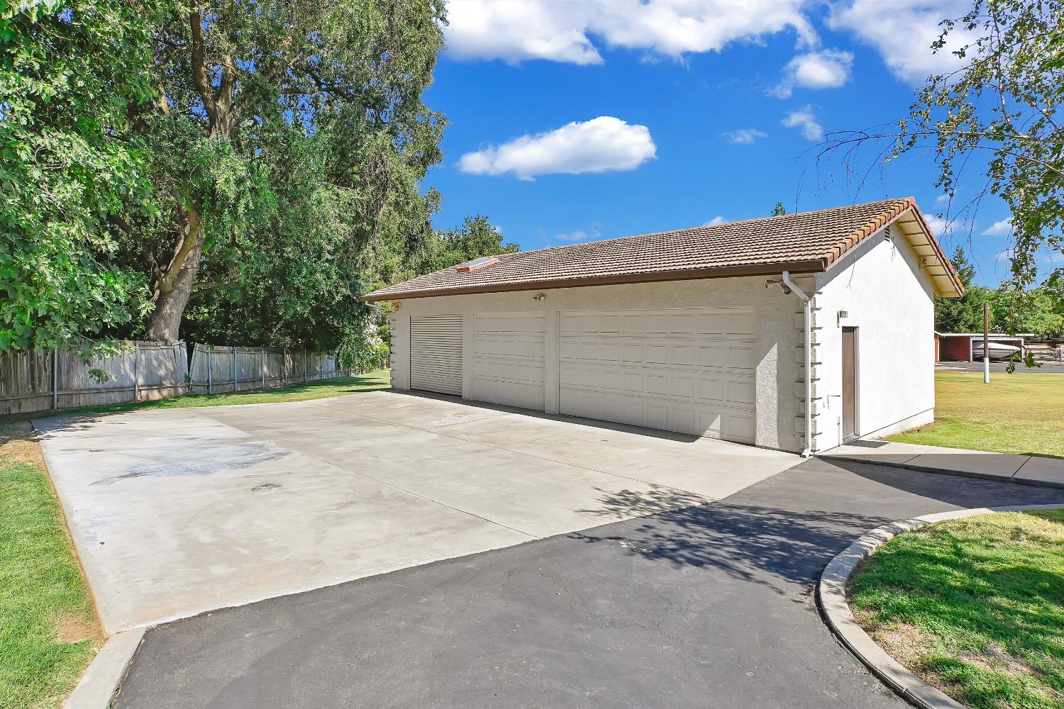 1112 Buchanan Avenue