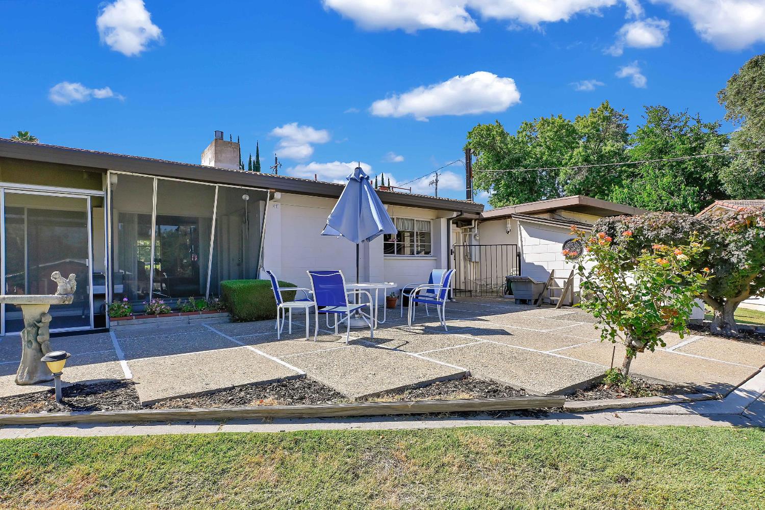 1112 Buchanan Avenue