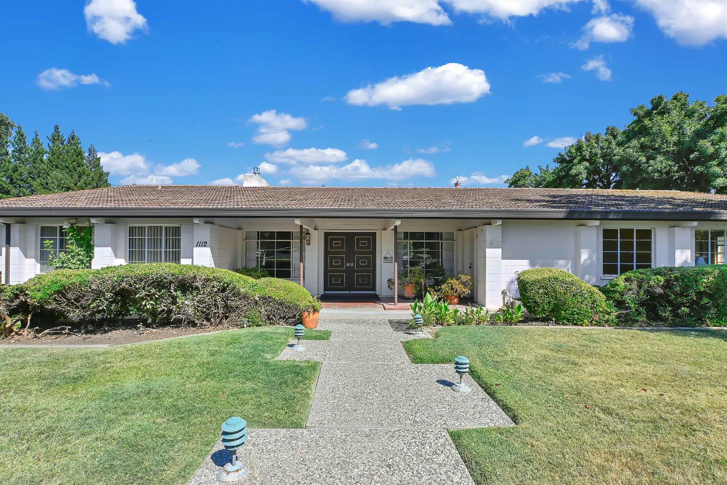 1112 Buchanan Avenue