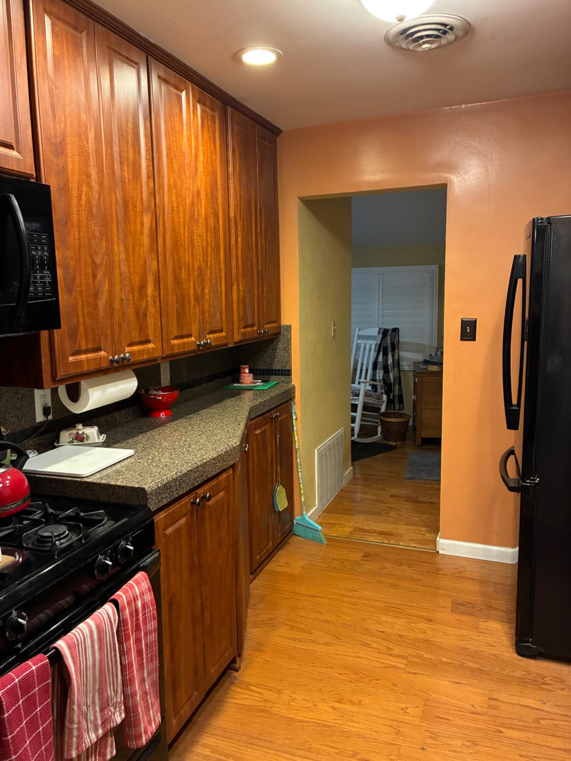 1412 Buchanan Street