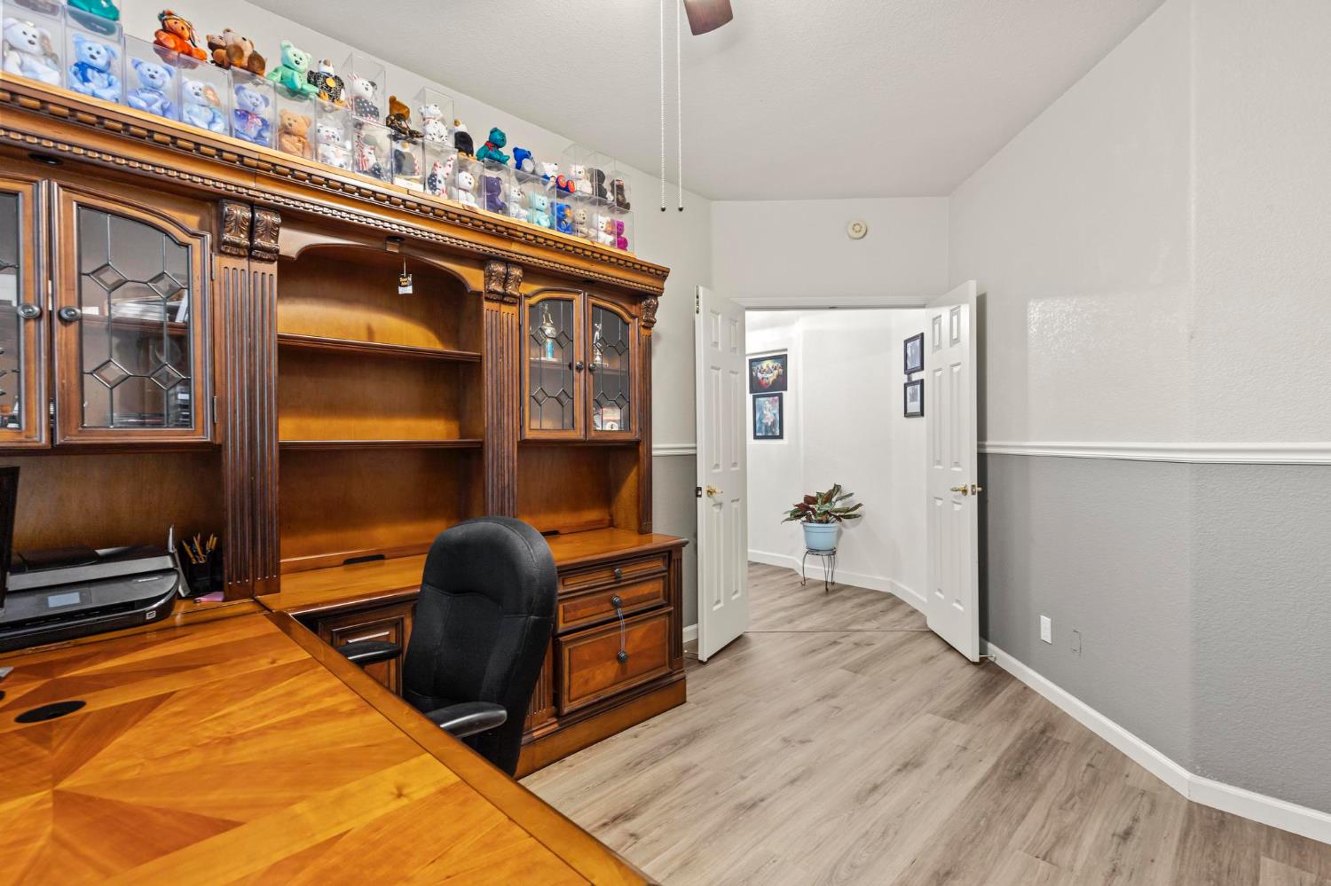 1090 Portola Valley Road