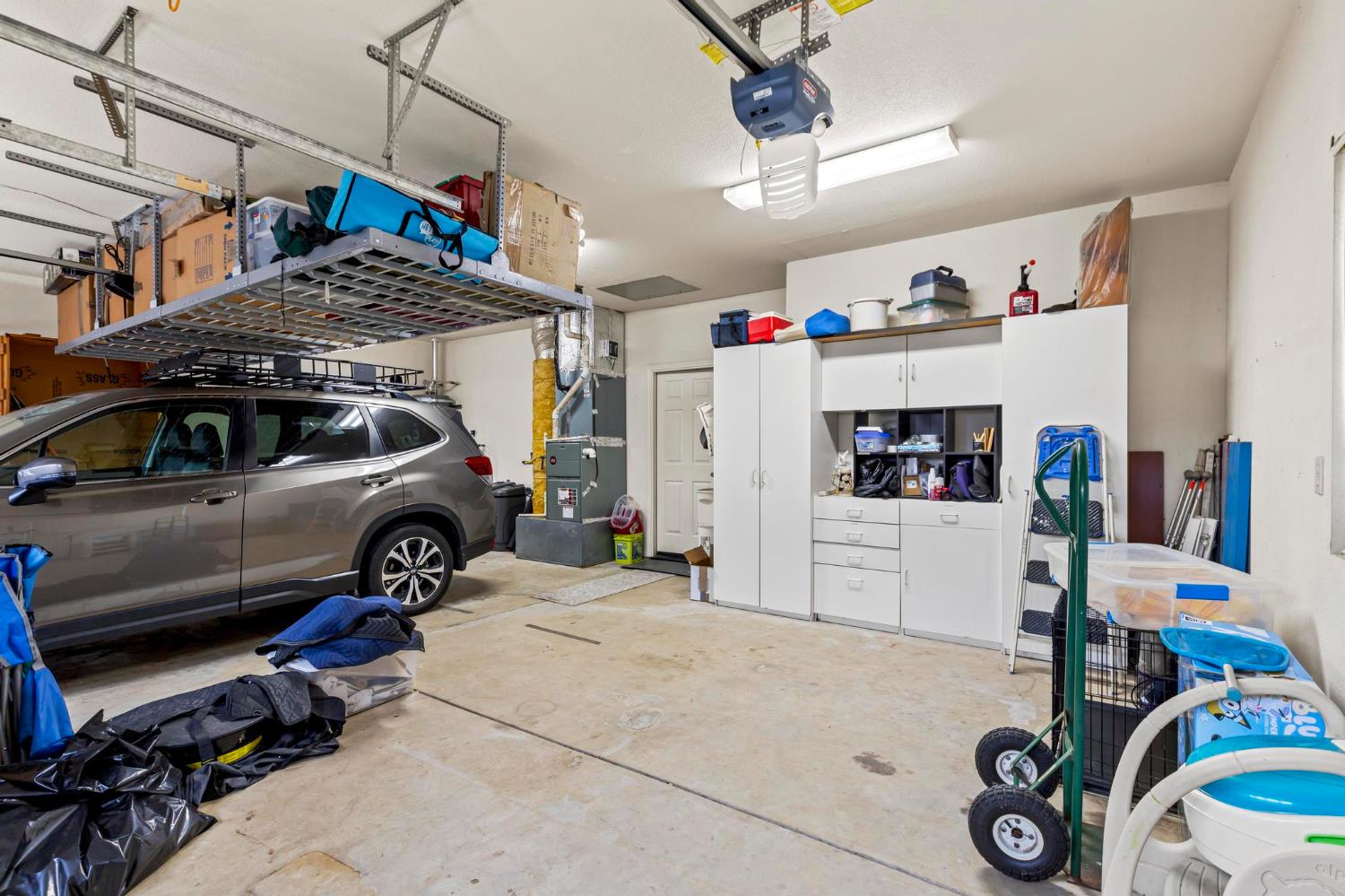 1090 Portola Valley Road